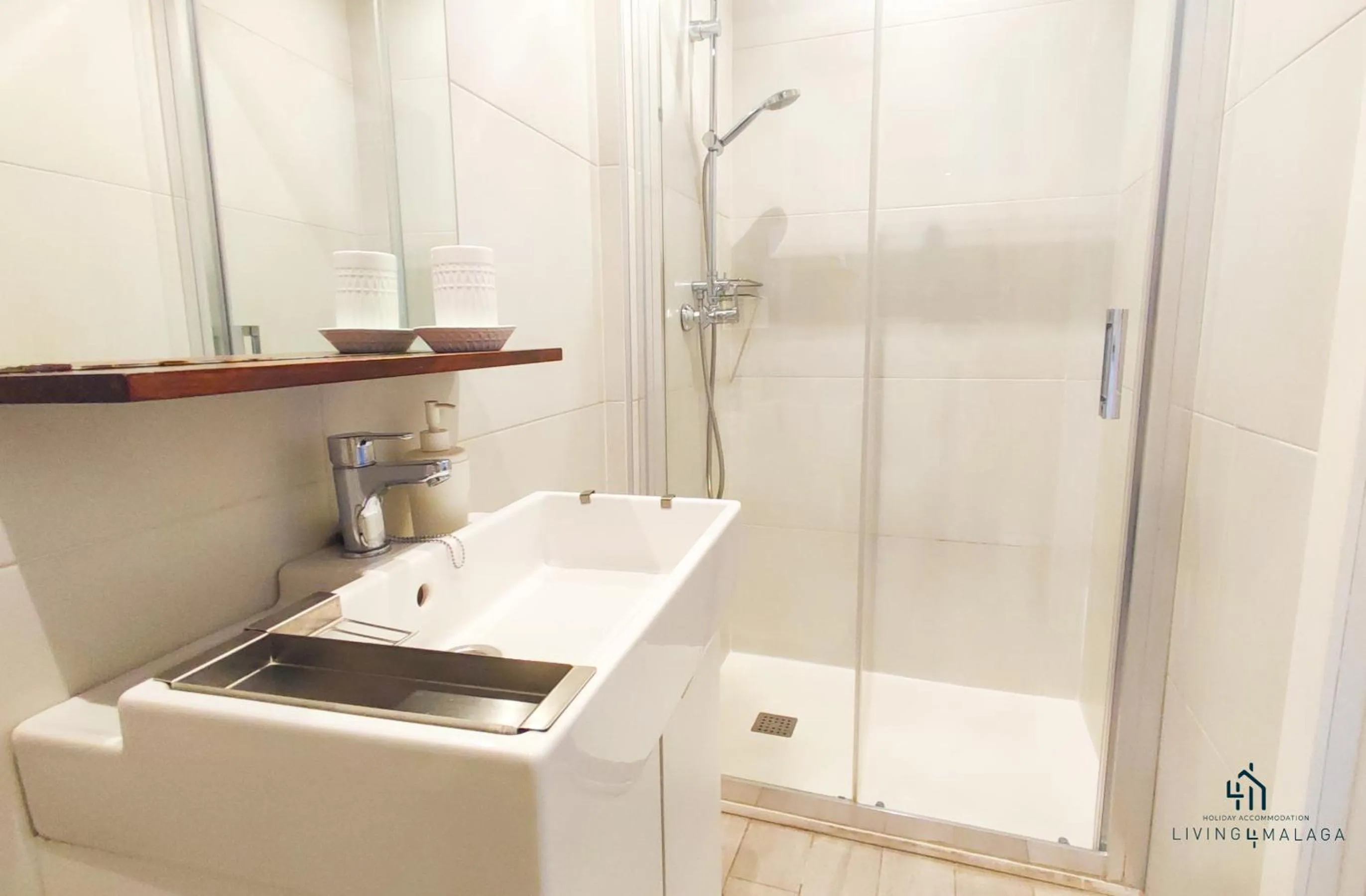 Bathroom in Living4Malaga Skyline Apartments