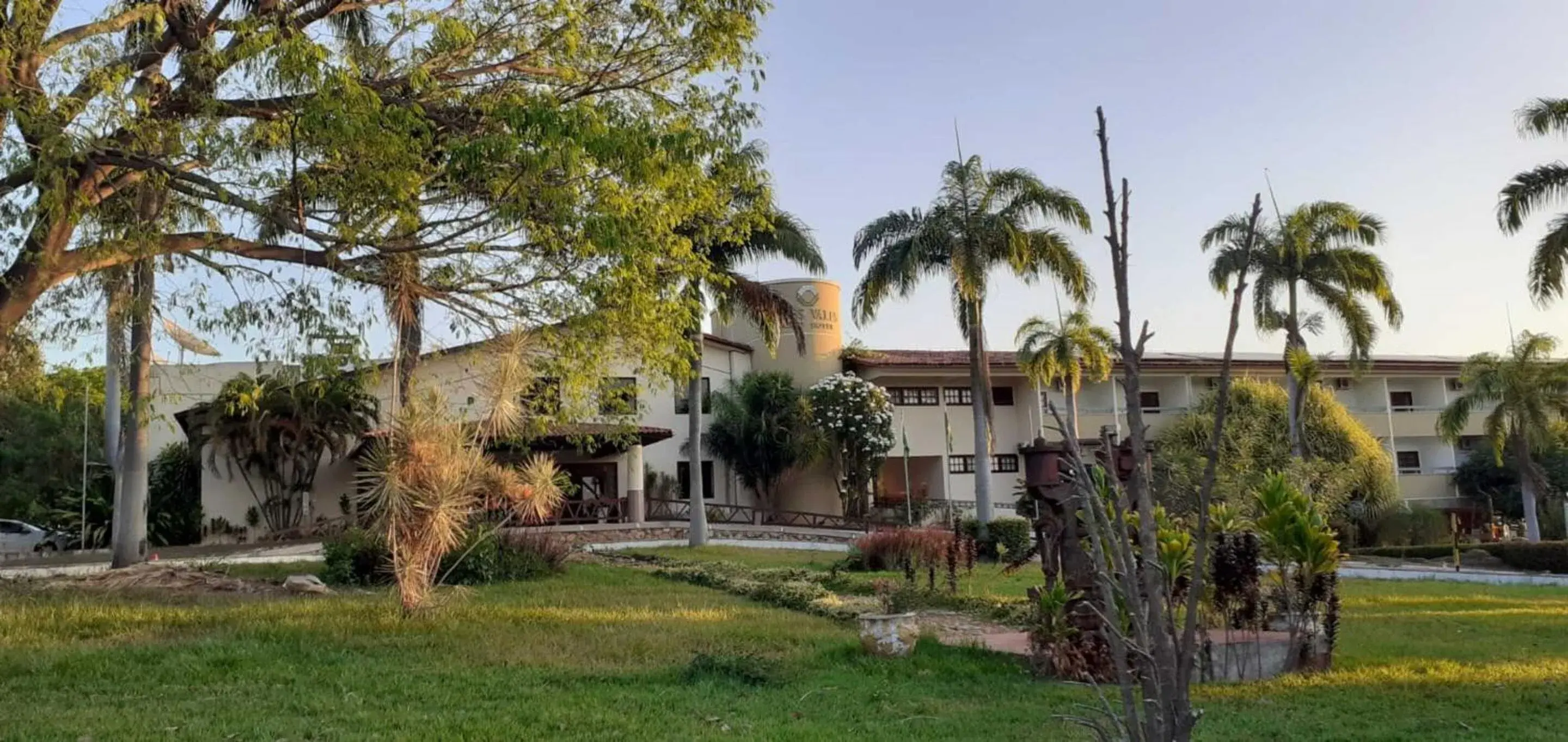 Property building in Verdes Vales Lazer Hotel Property building in Verdes Vales Lazer Hotel