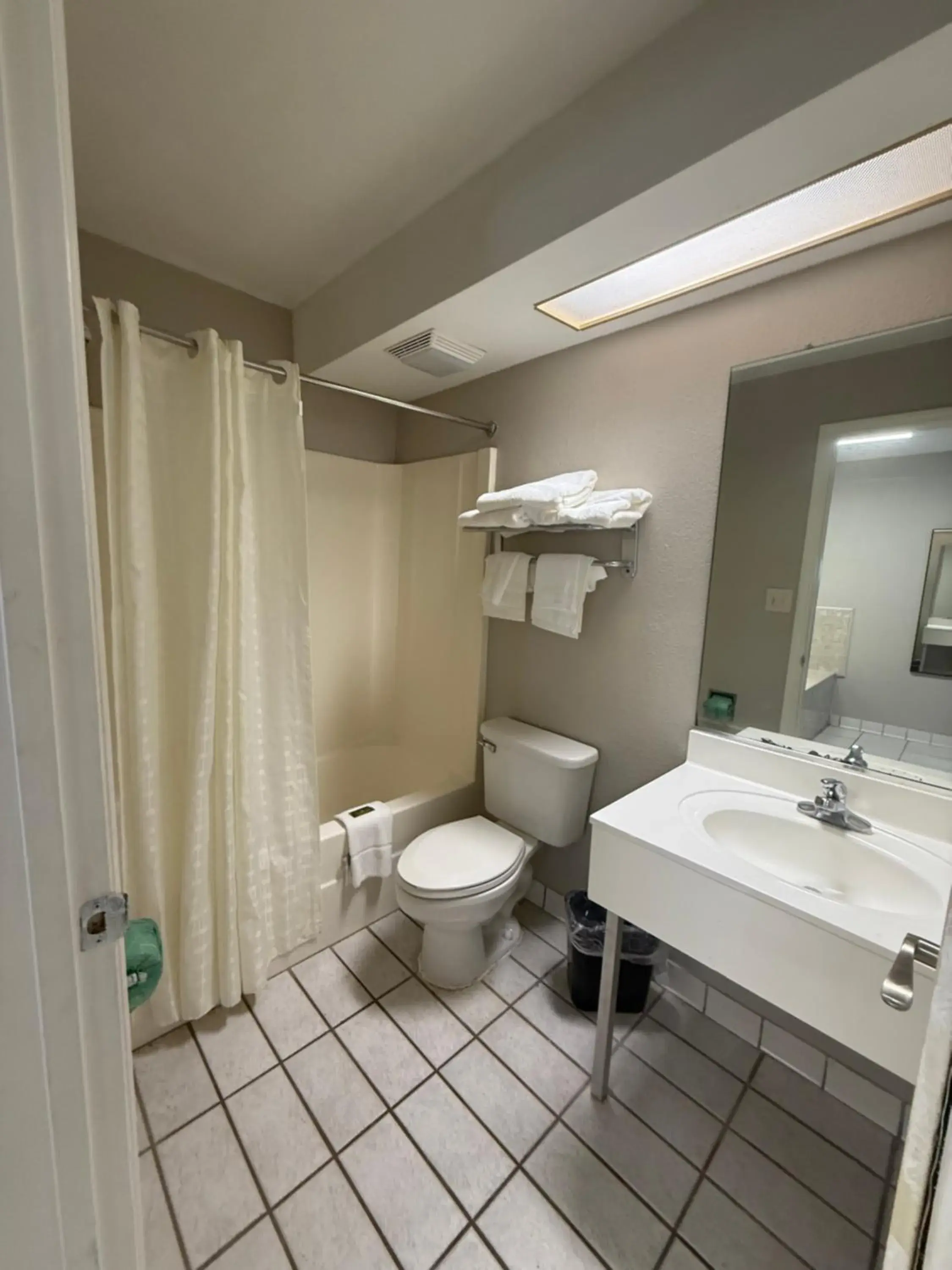 Queen Room with Two Queen Beds - Non-Smoking in Country Hearth Inn & Suites Augusta Queen Room with Two Queen Beds - Non-Smoking in Country Hearth Inn & Suites Augusta