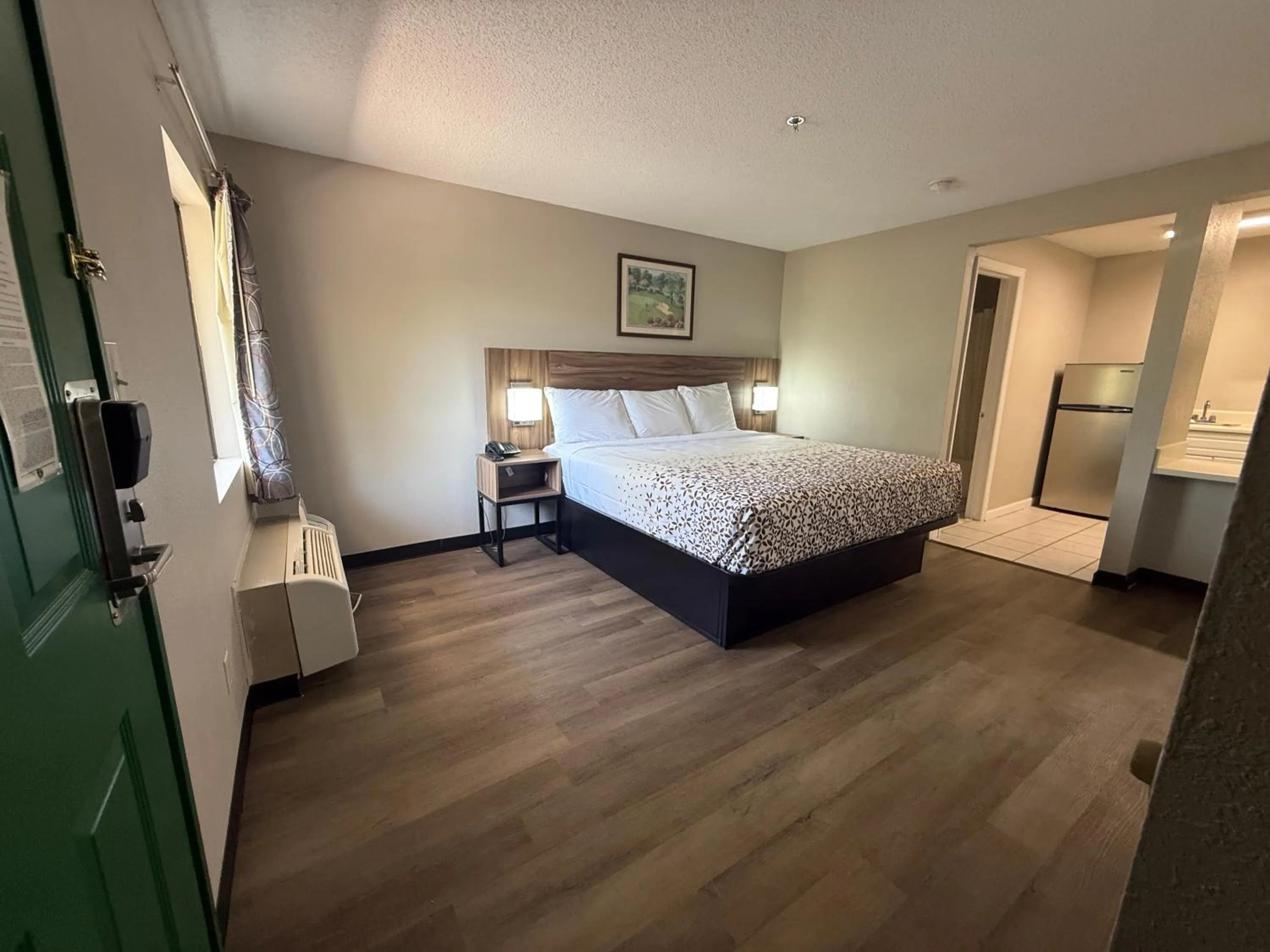 Bed in Country Hearth Inn & Suites Augusta