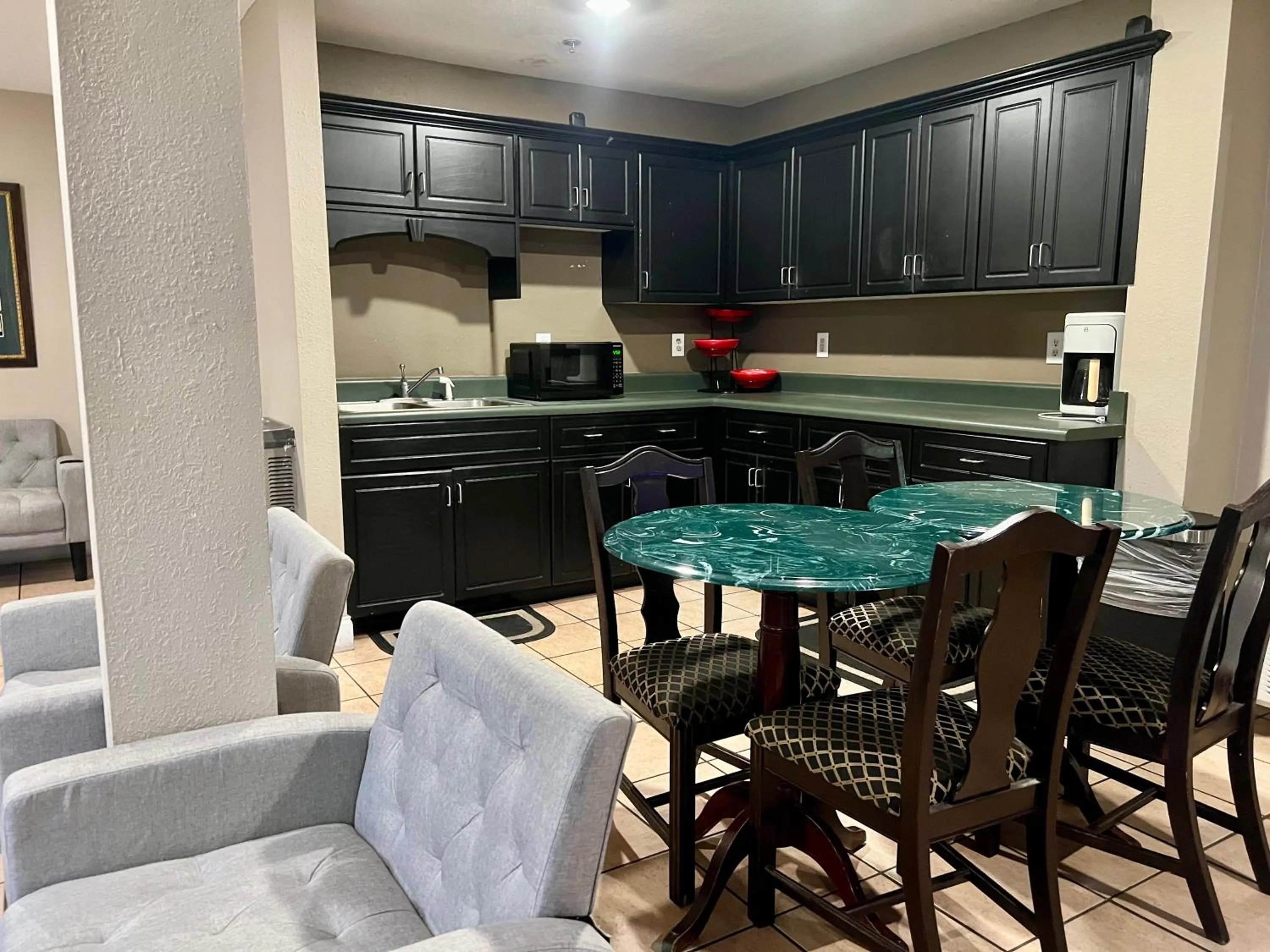 Country Hearth Inn & Suites Augusta