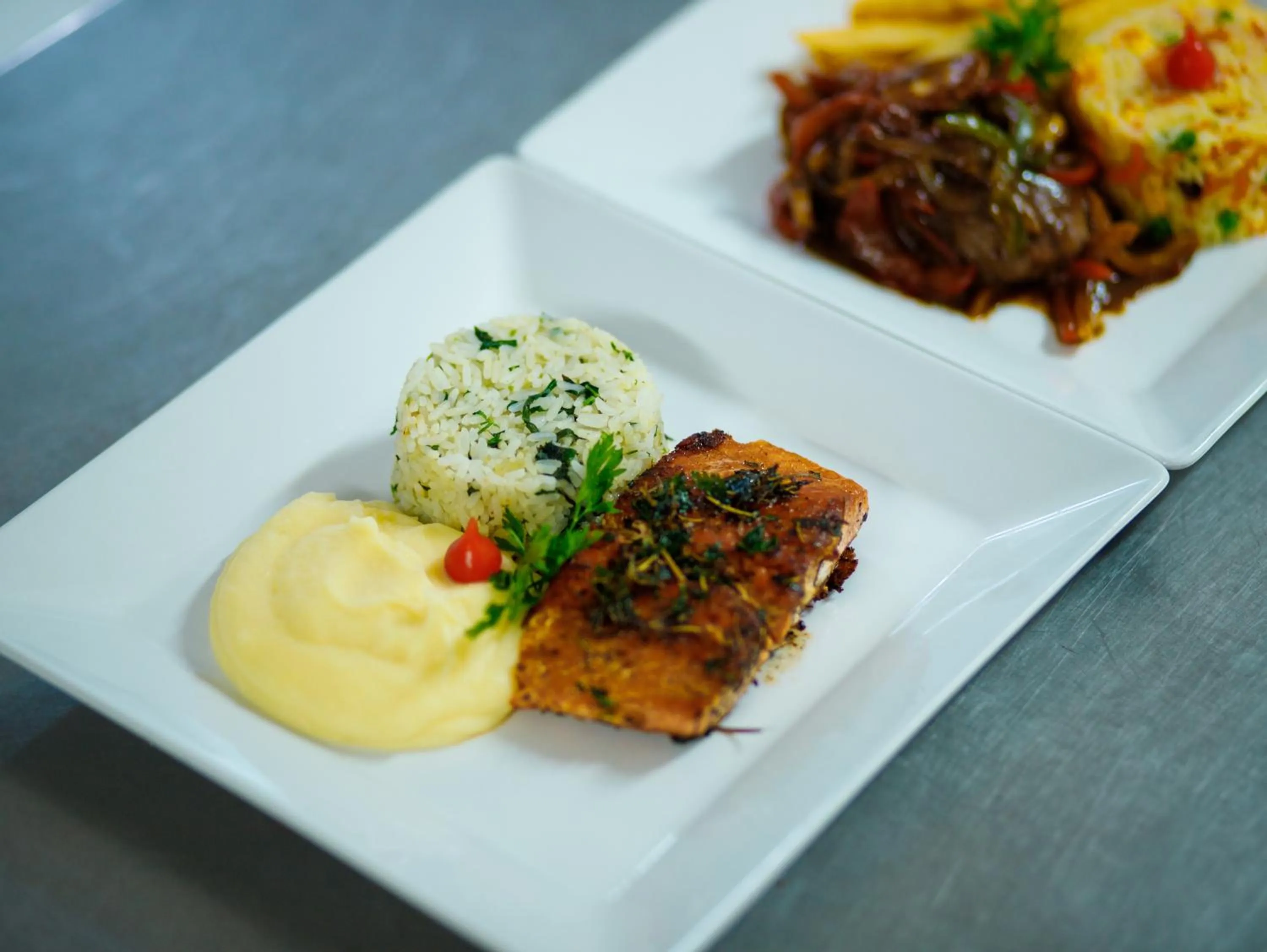 Restaurant/places to eat in Orange Praia Hotel