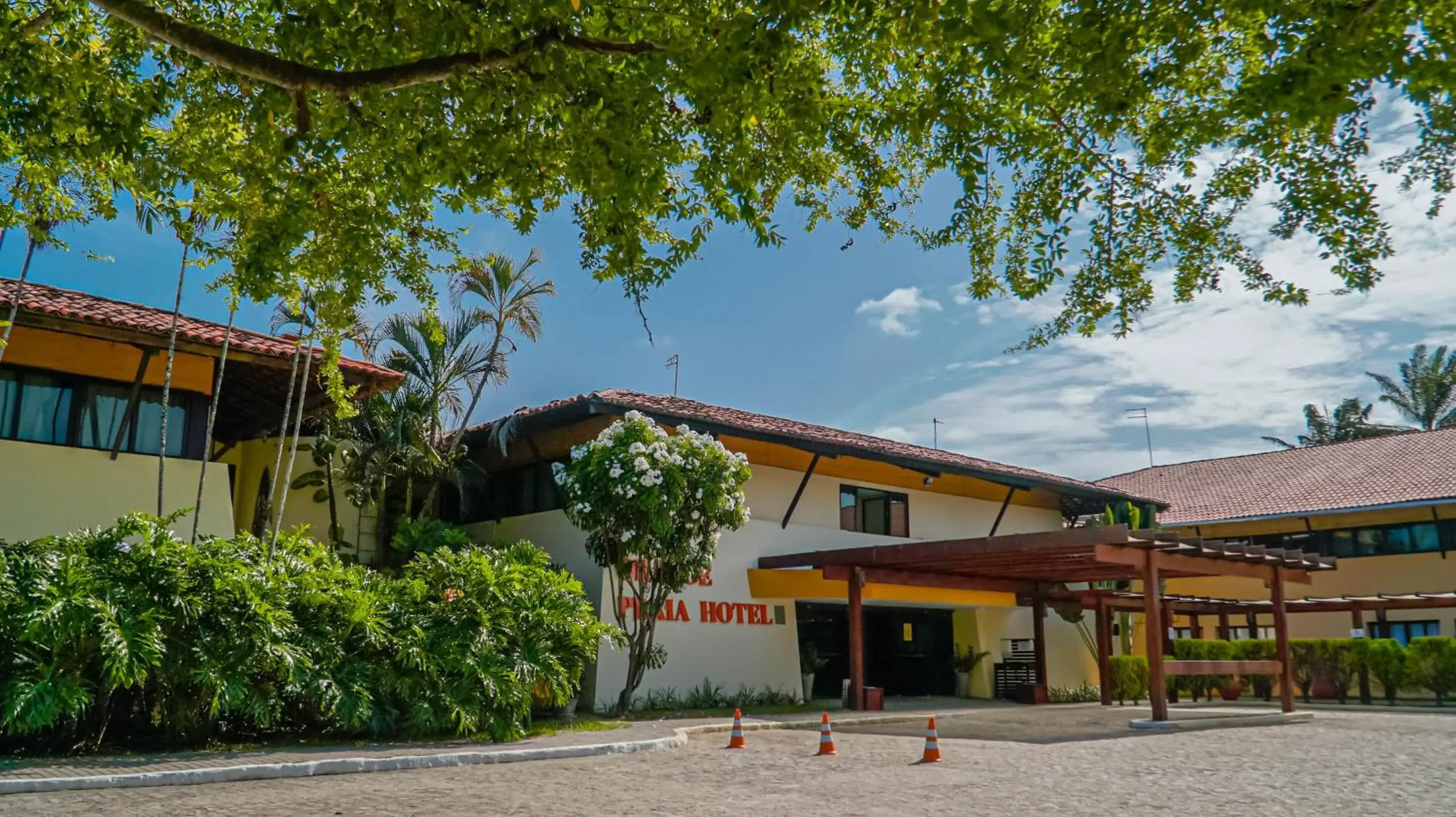 Property building in Orange Praia Hotel Property building in Orange Praia Hotel