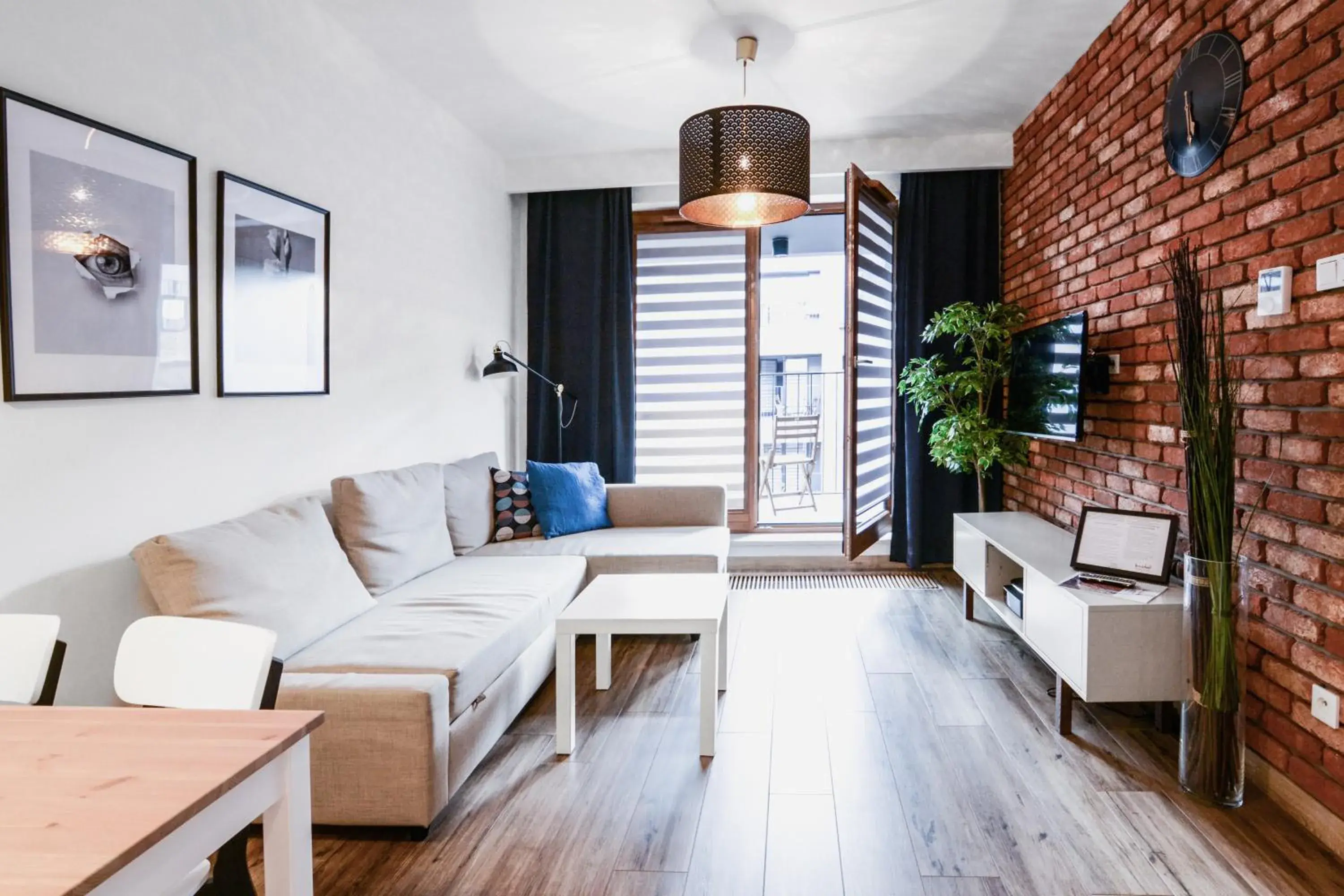 One-Bedroom Superior Apartment in Browar Lubicz Residence One-Bedroom Superior Apartment in Browar Lubicz Residence