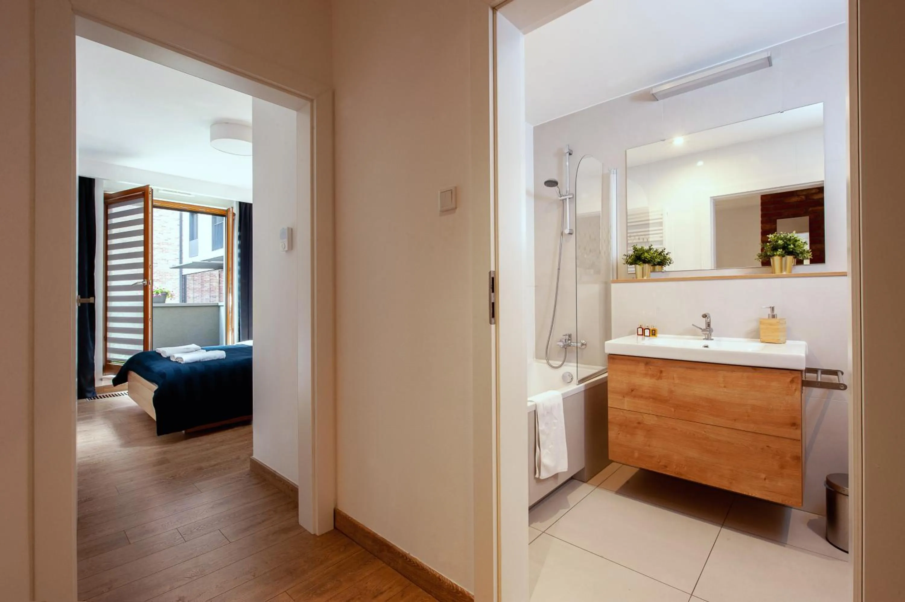 Bathroom, Bed in Browar Lubicz Residence