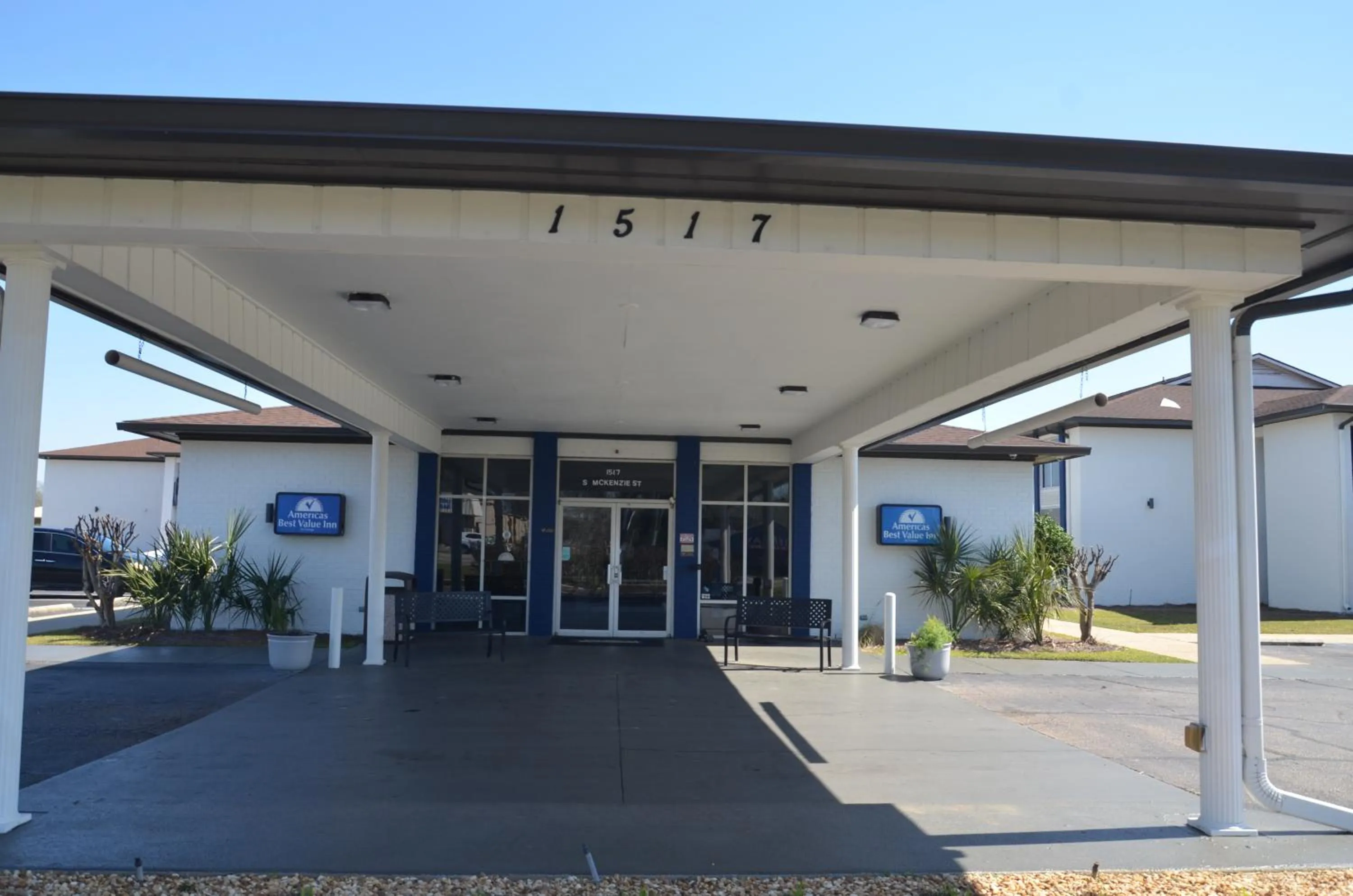 Facade/entrance in Americas Best Value Inn & Suites-Foley