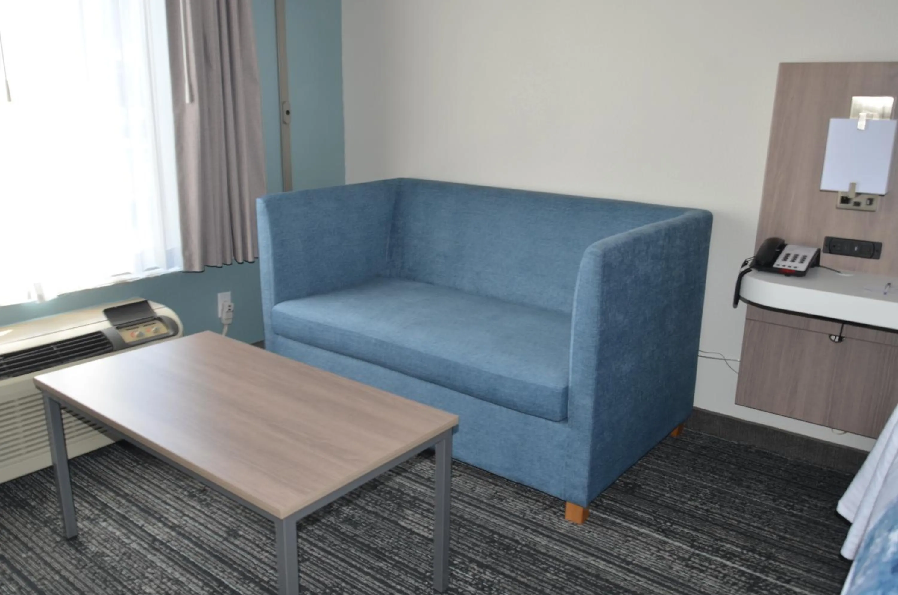 Seating area in Americas Best Value Inn & Suites-Foley