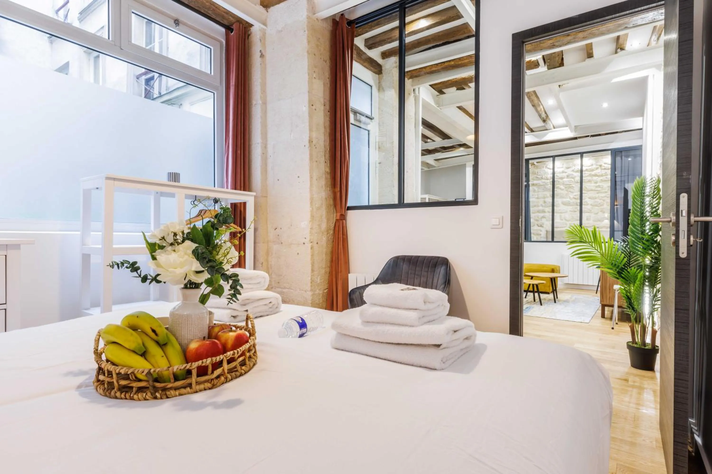 Bed in Bridgestreet Le Marais - les halles - Republique