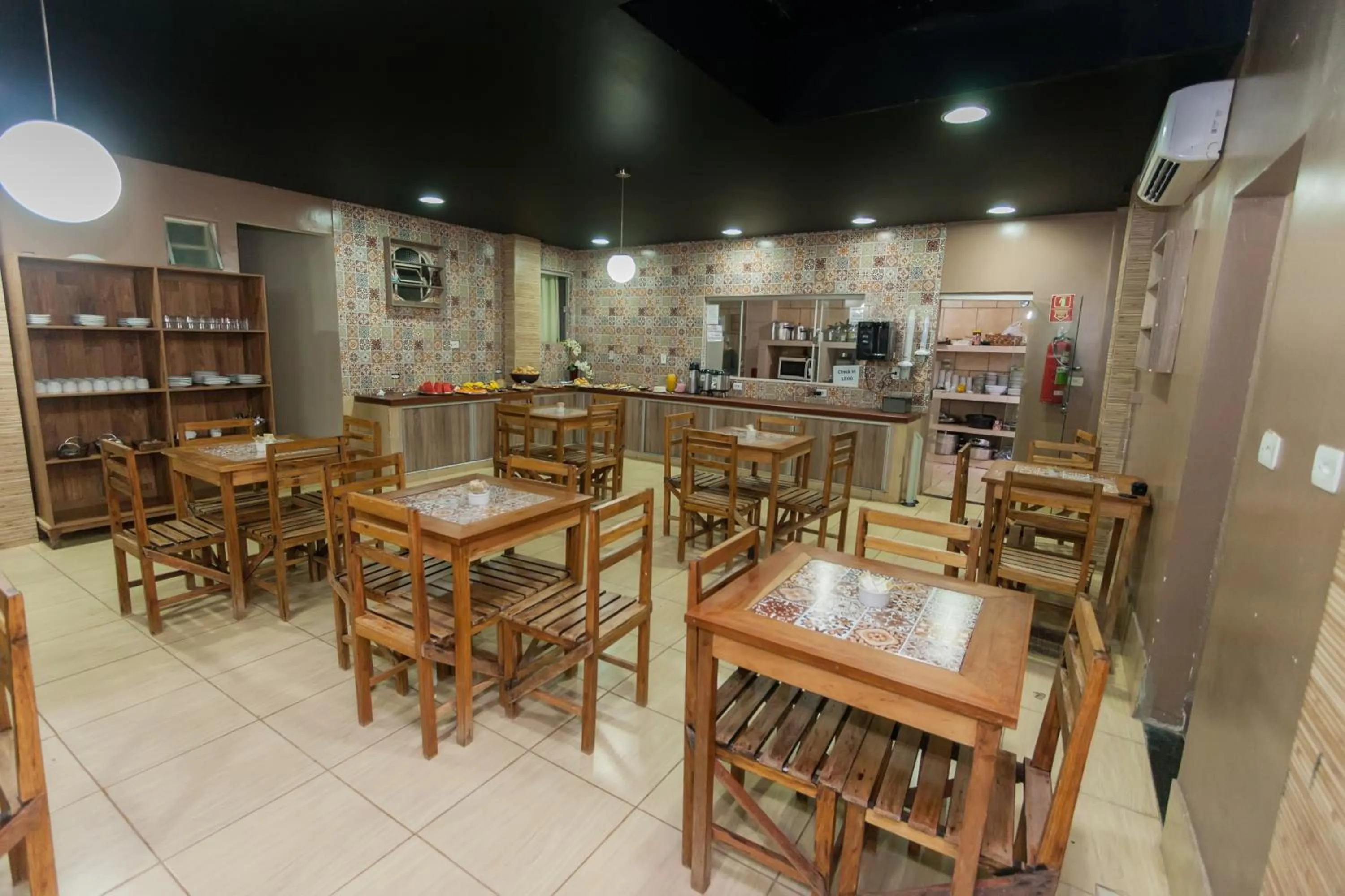 Restaurant/places to eat in Hotel Marina Torrano