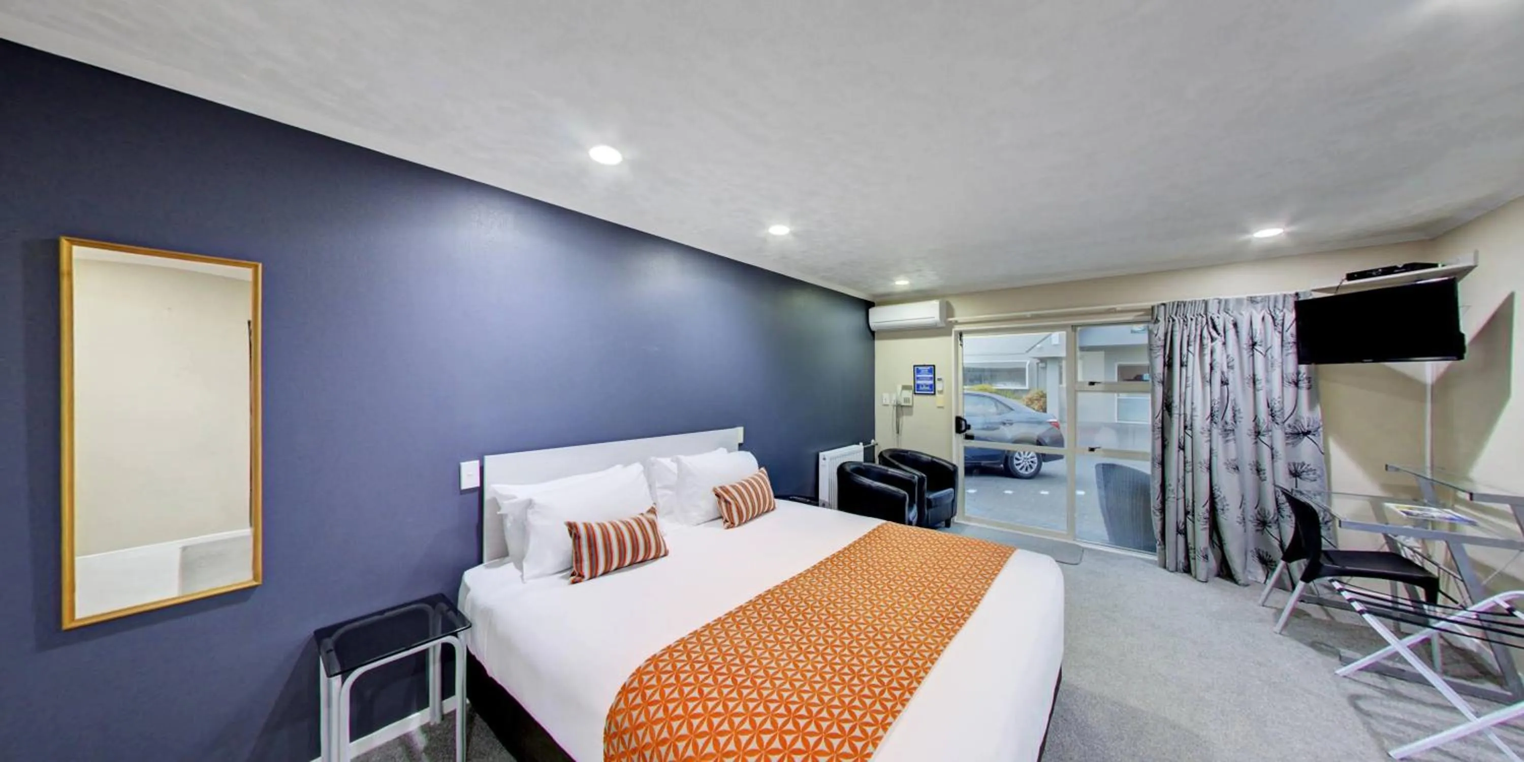 Bed in Capri on Fenton