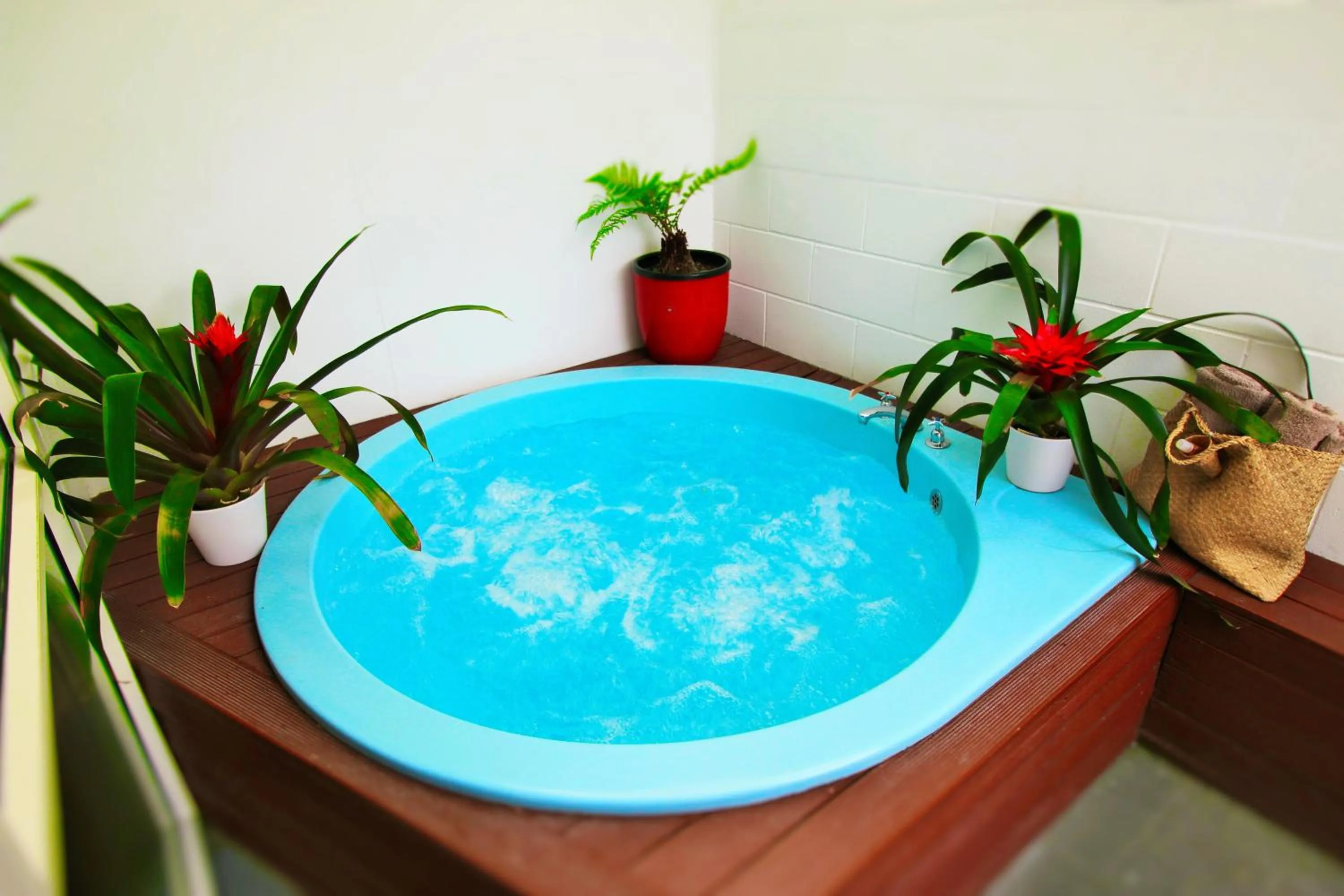 Hot Tub in Capri on Fenton