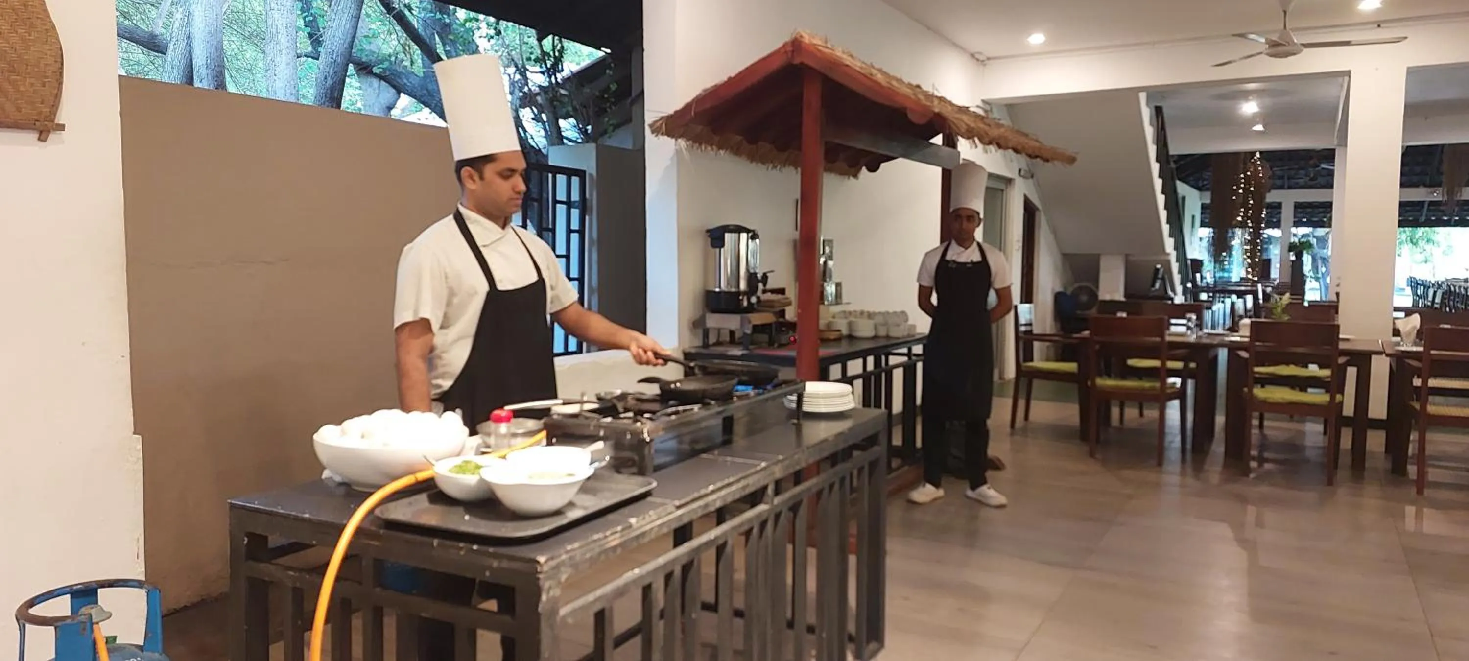 Restaurant/places to eat in Kassapa Lions Rock