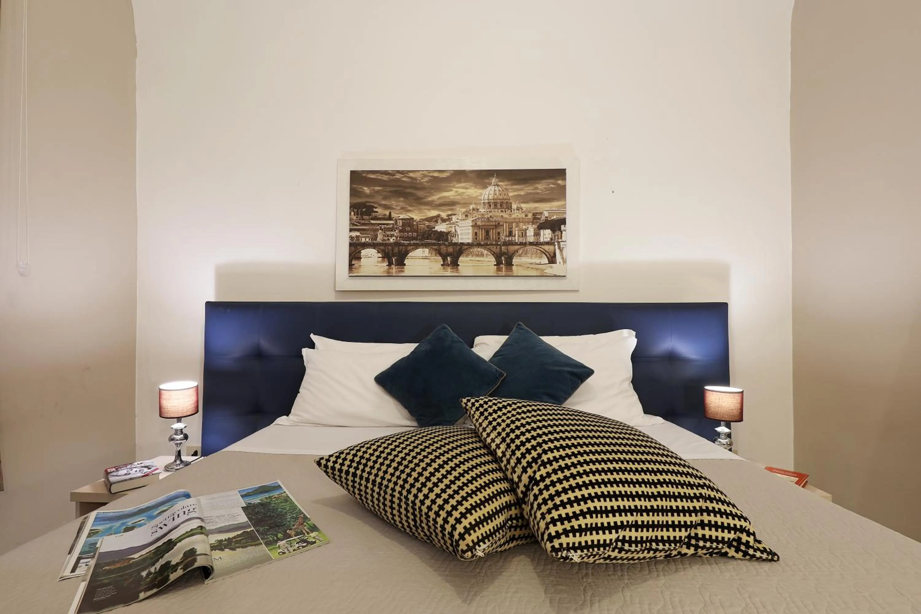 Bed in Grand Tour Rome Apartment - Liberty Collection