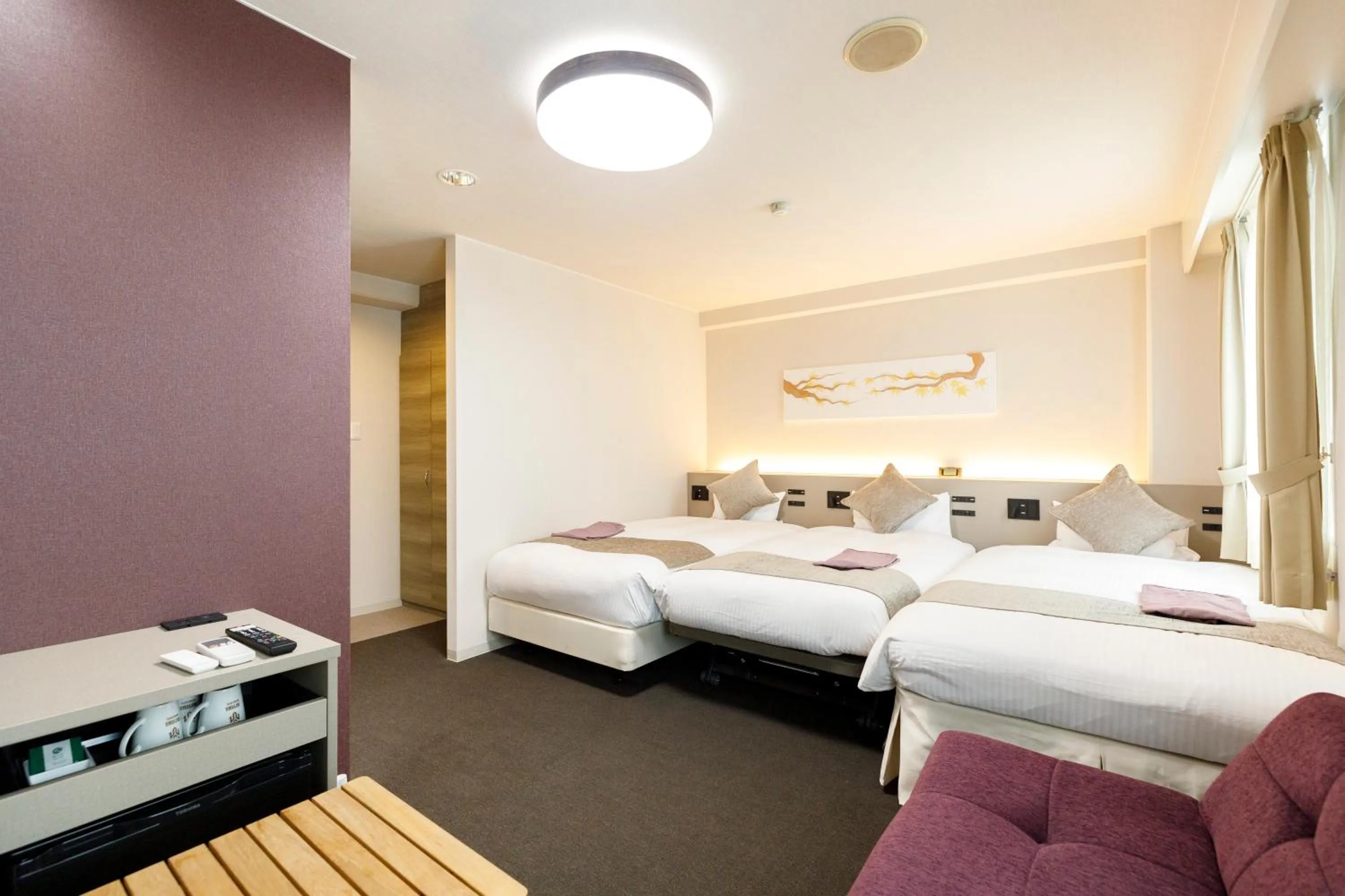 Bedroom, Bed in Inuyama Miyako Hotel