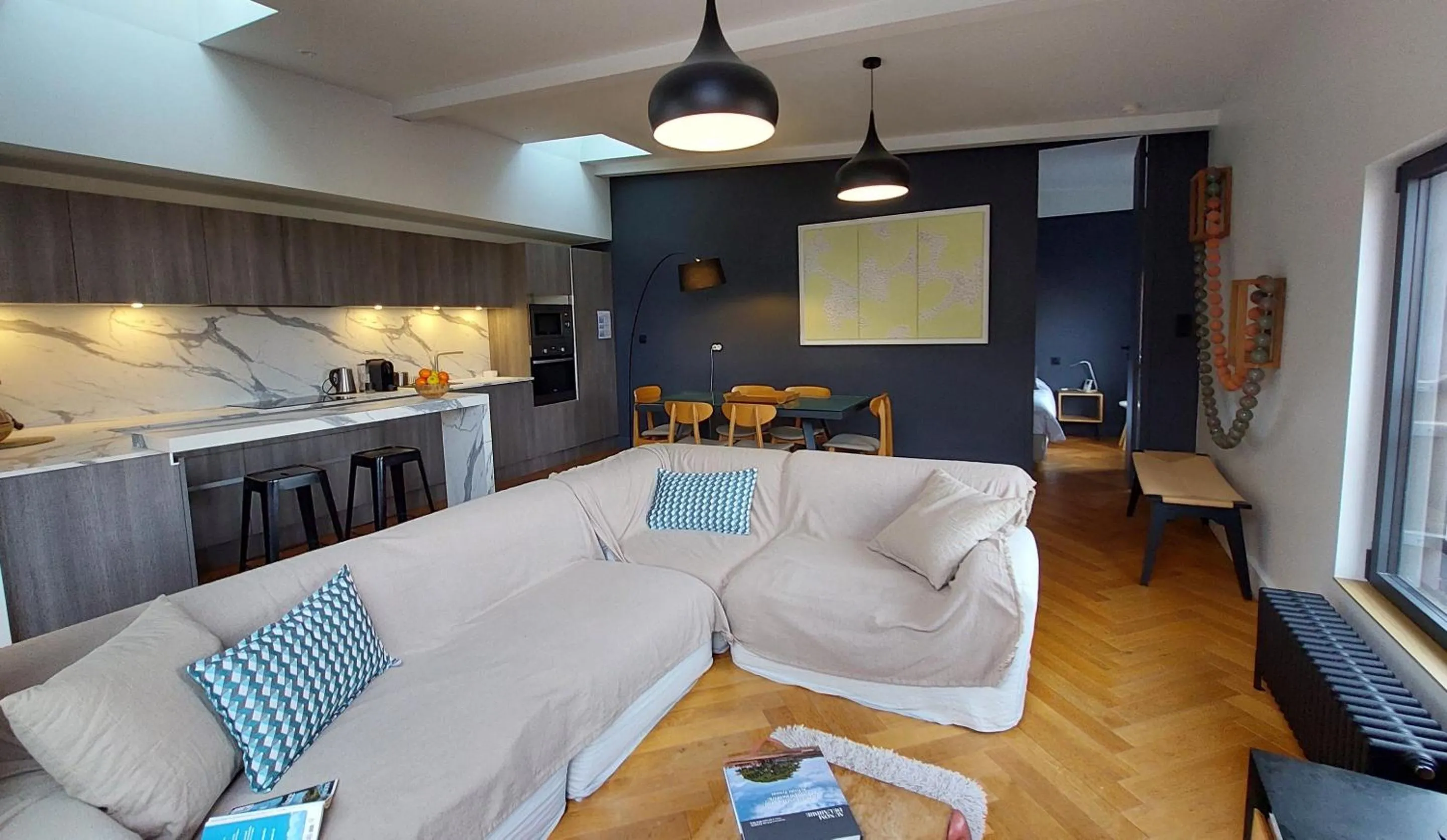 Appartement spacieux 3 chambres avec terrasse - Chartrons
