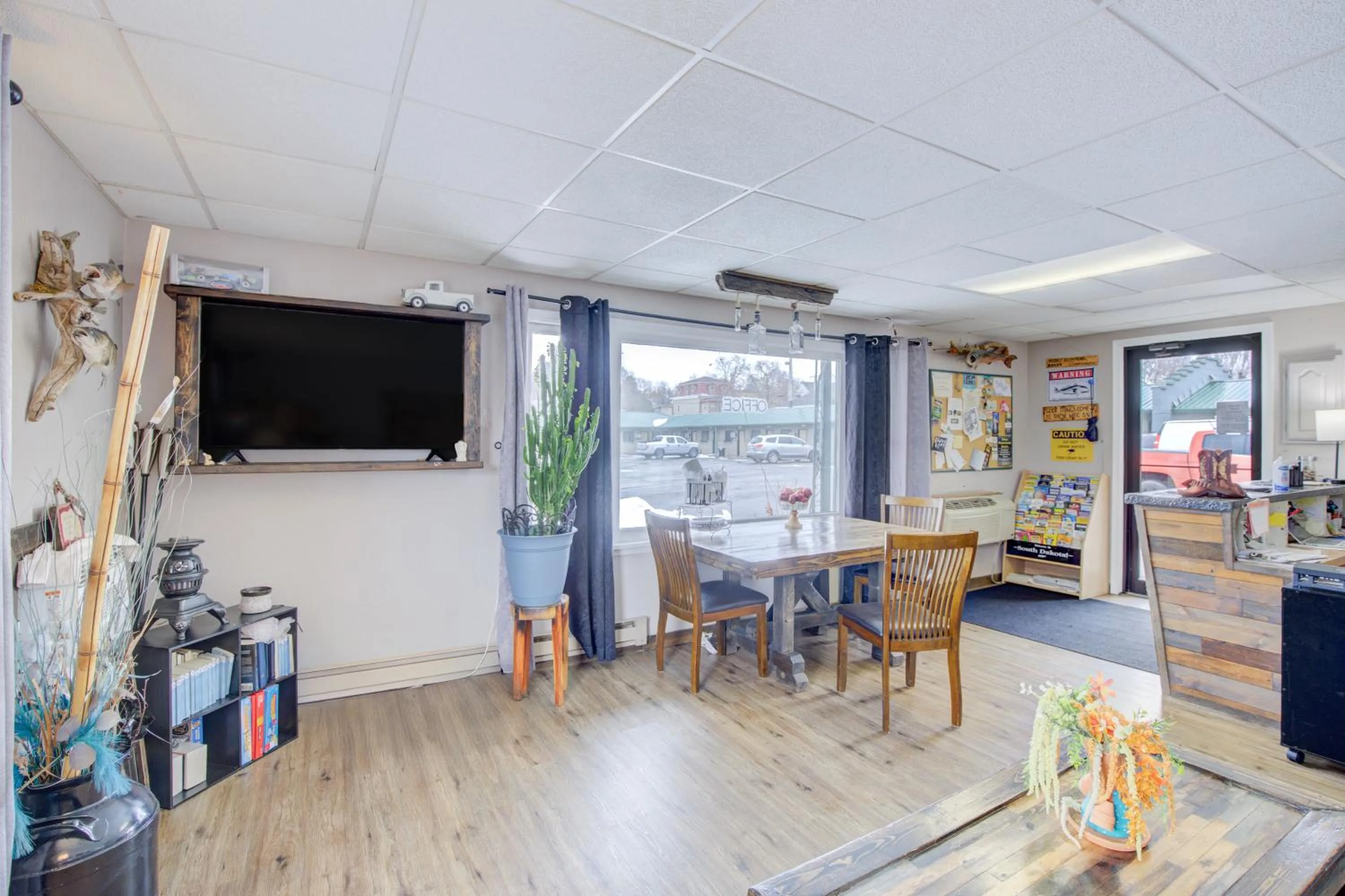 Lobby or reception in Bel Aire Motel Chamberlain Near Missouri River I 90