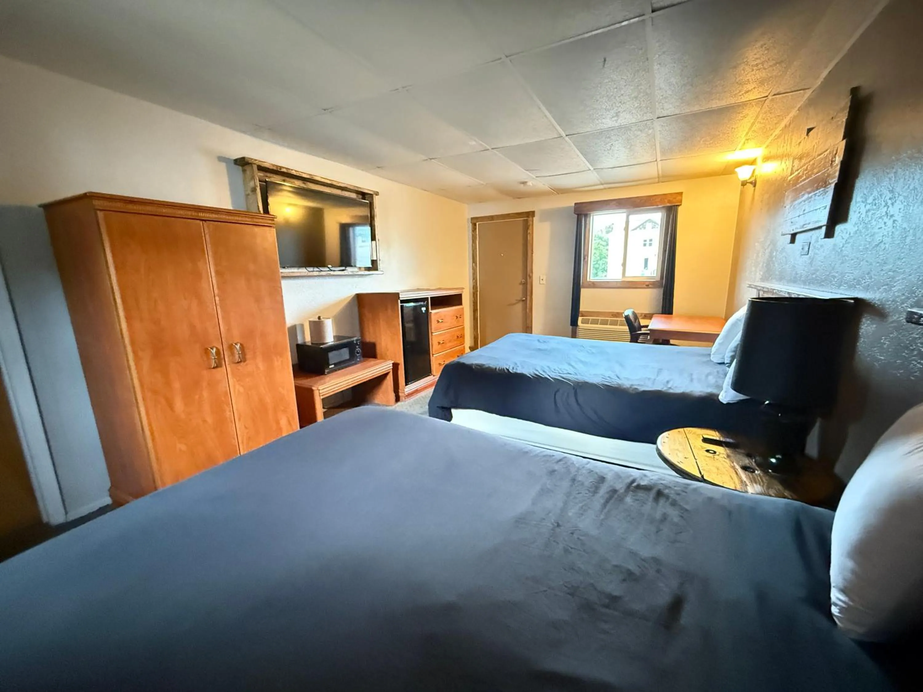 Bedroom, Bed in Hotel O Bel Aire Chamberlain SD I 90