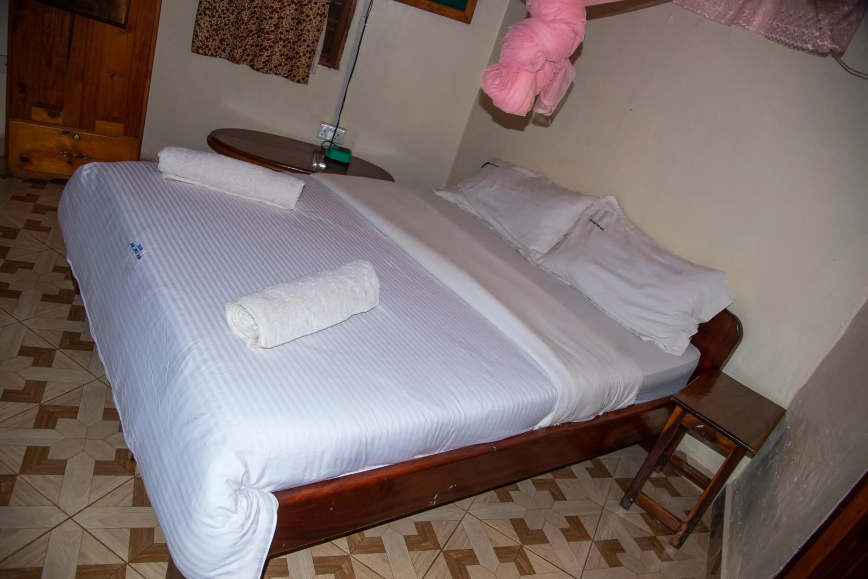 Bed in New Court View Hotel