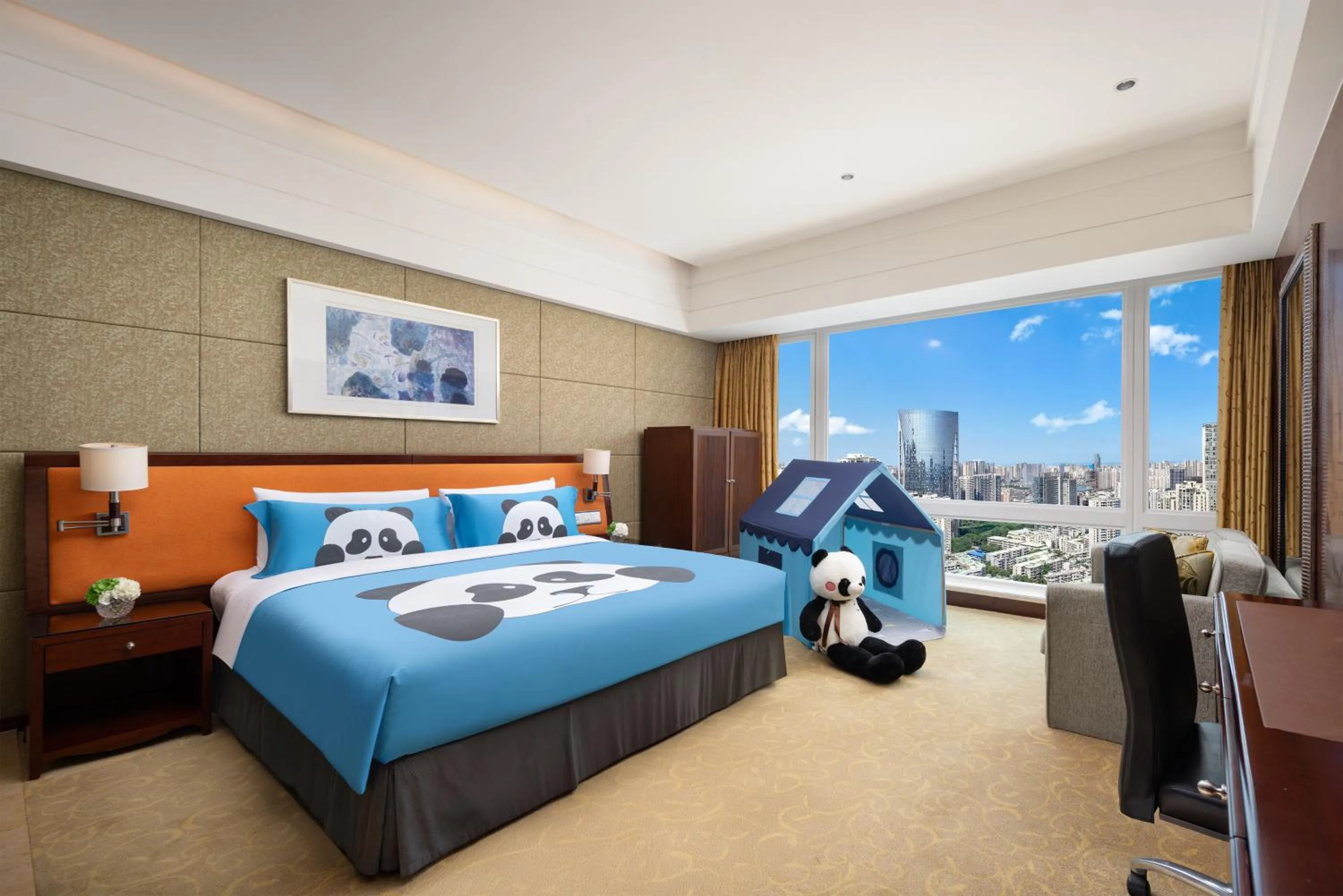 View (from property/room), Bed in Shangri-La Chengdu