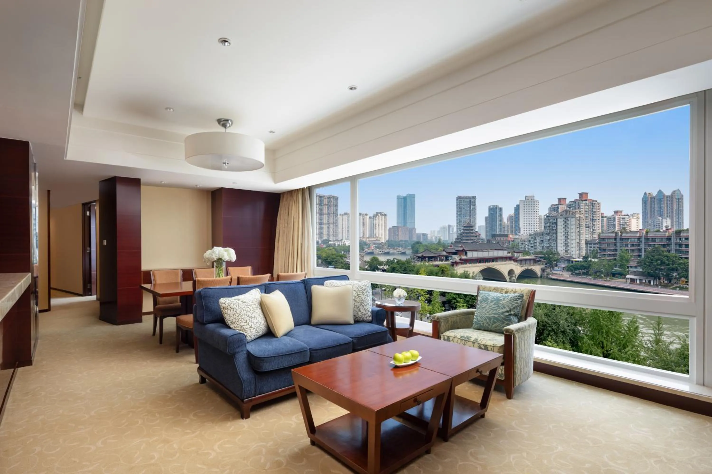 Living room in Shangri-La Chengdu