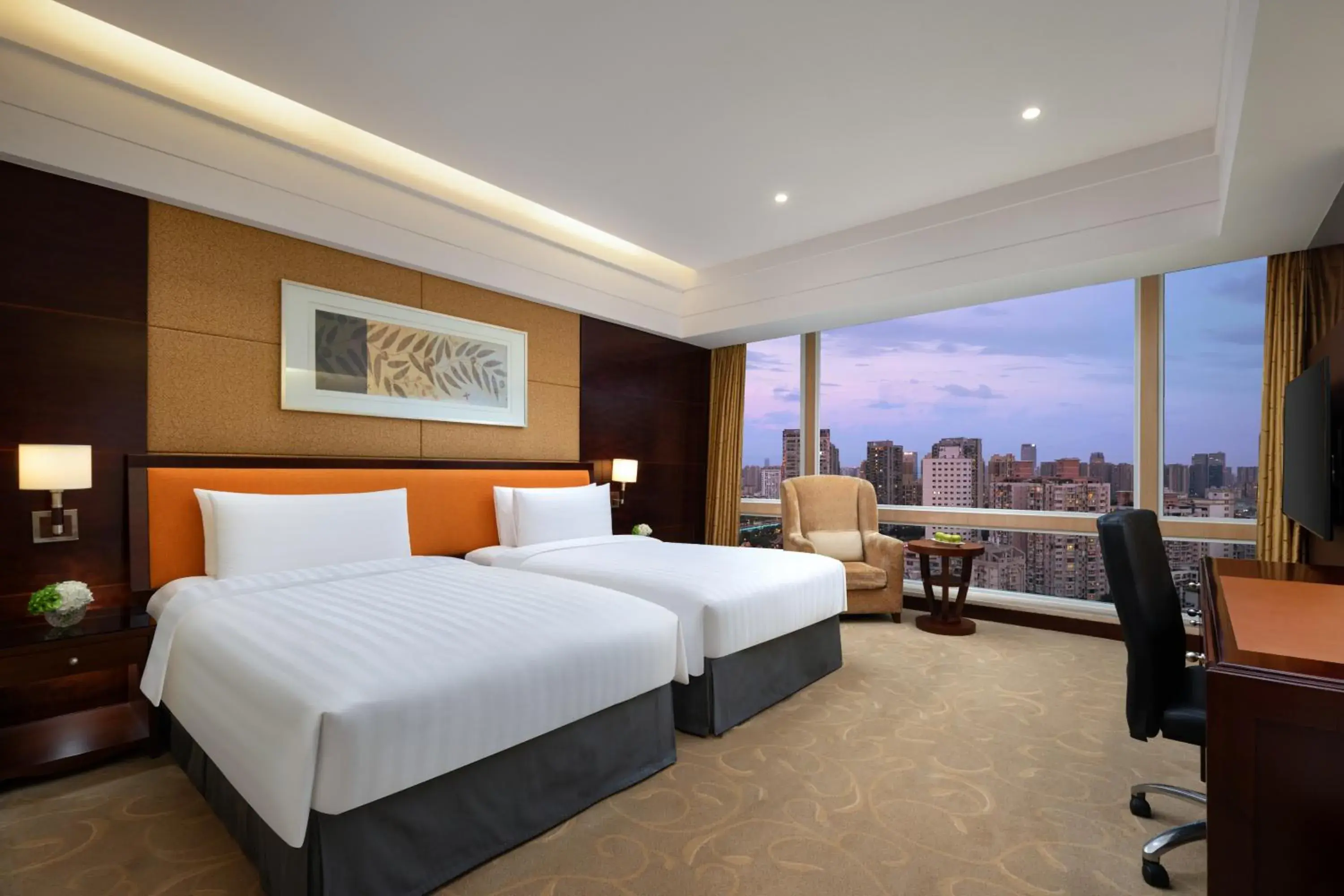 Deluxe Twin Room with City View in Shangri-La Chengdu Deluxe Twin Room with City View in Shangri-La Chengdu