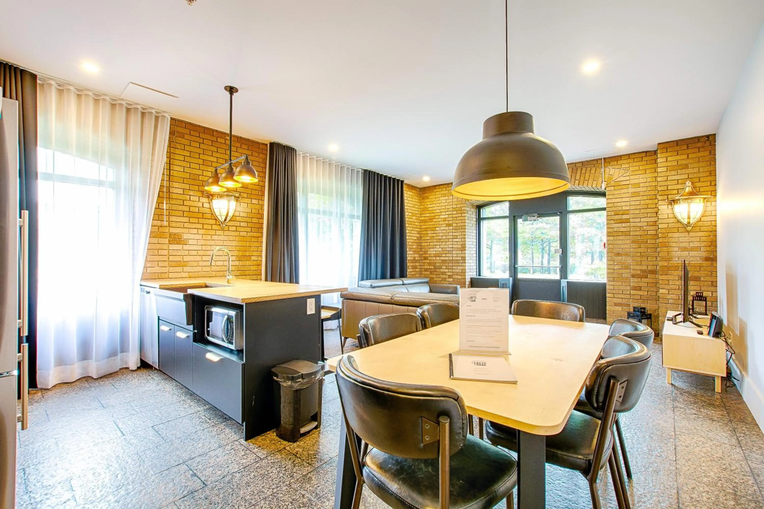 Kitchen or kitchenette in Les Lofts de la Gare - Par Les Lofts Vieux-Québec