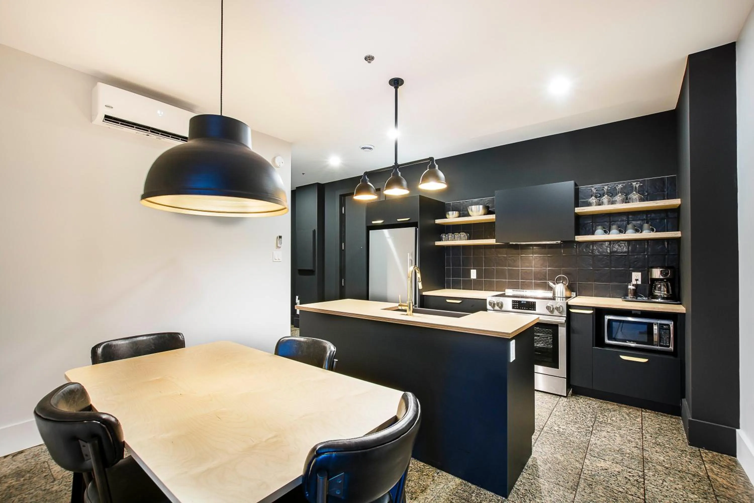 Coffee/tea facilities in Les Lofts de la Gare - Par Les Lofts Vieux-Québec