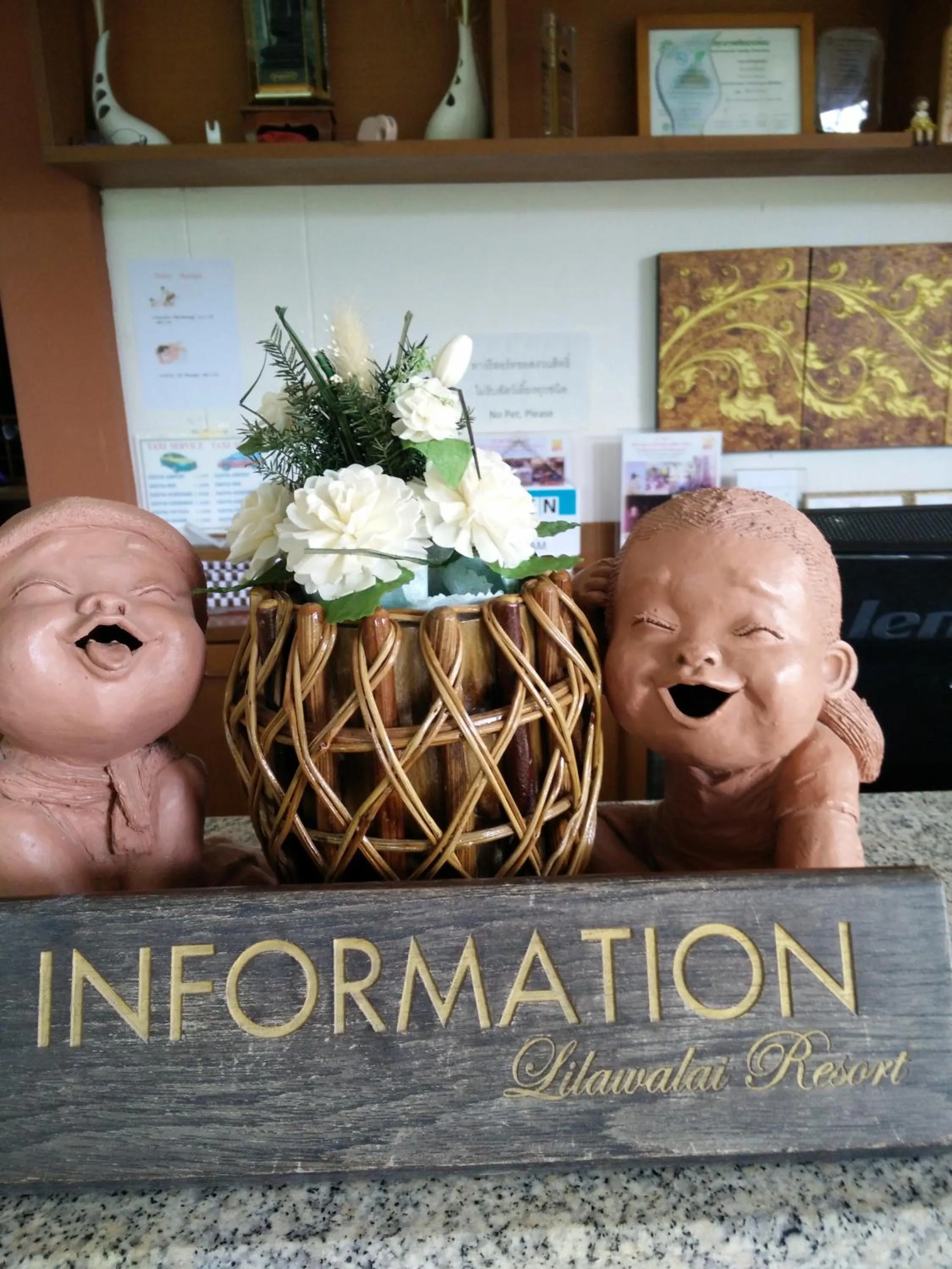 Decorative detail in Lilawalai Resort