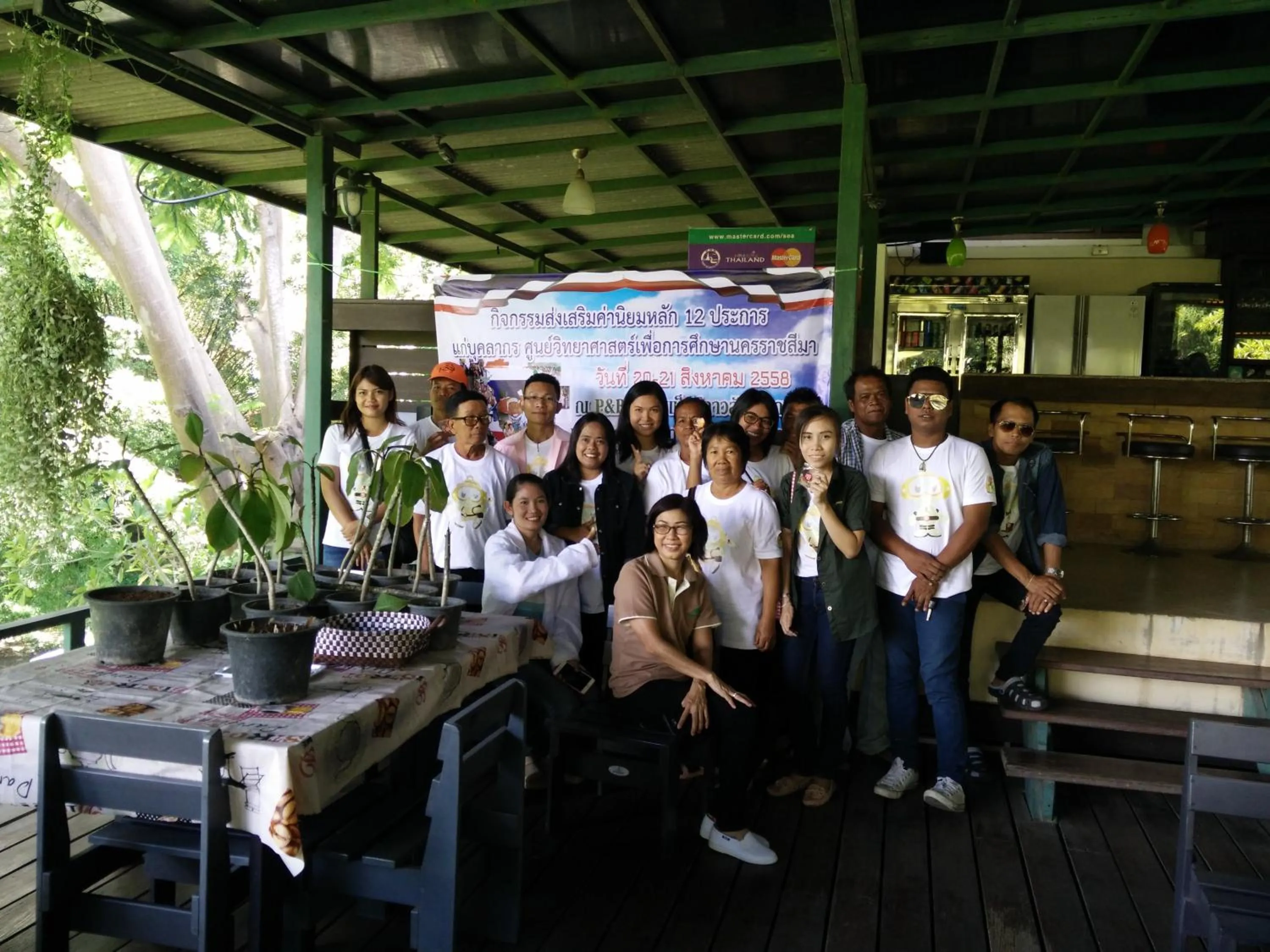 group of guests in Lilawalai Resort