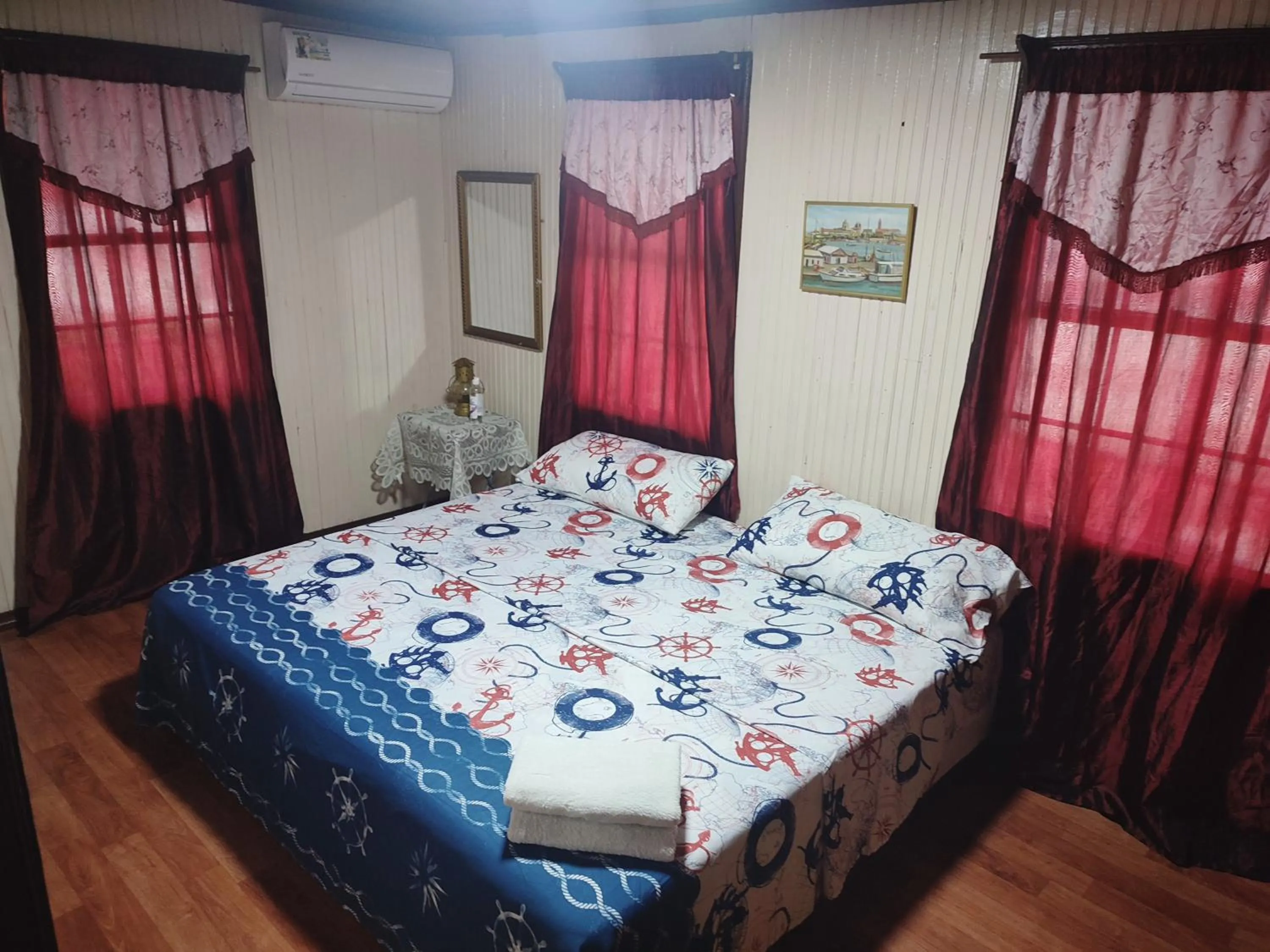 Bedroom, Bed in Posada Nativa Miss Trinie