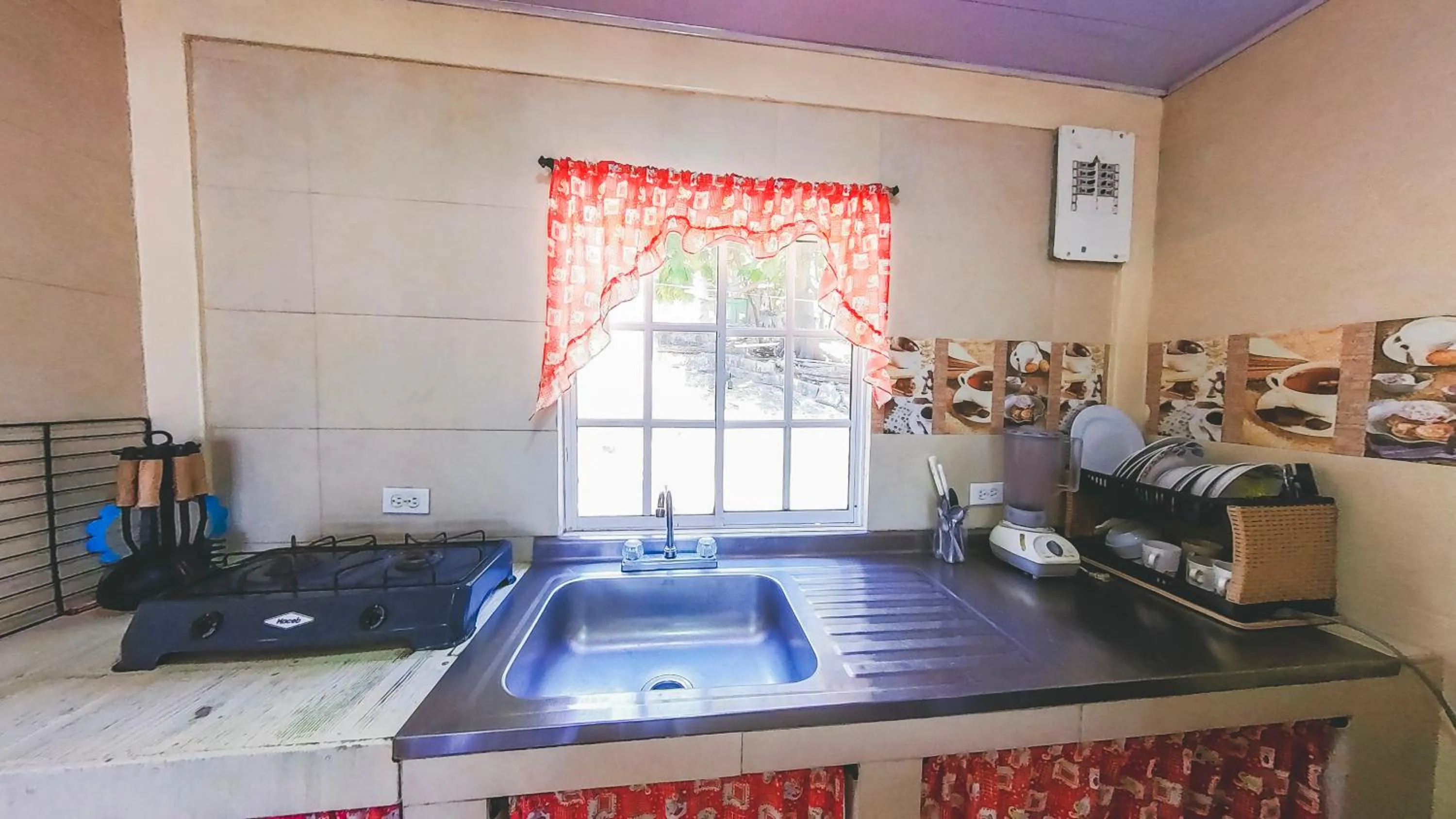 Kitchen or kitchenette in Posada Nativa Miss Trinie