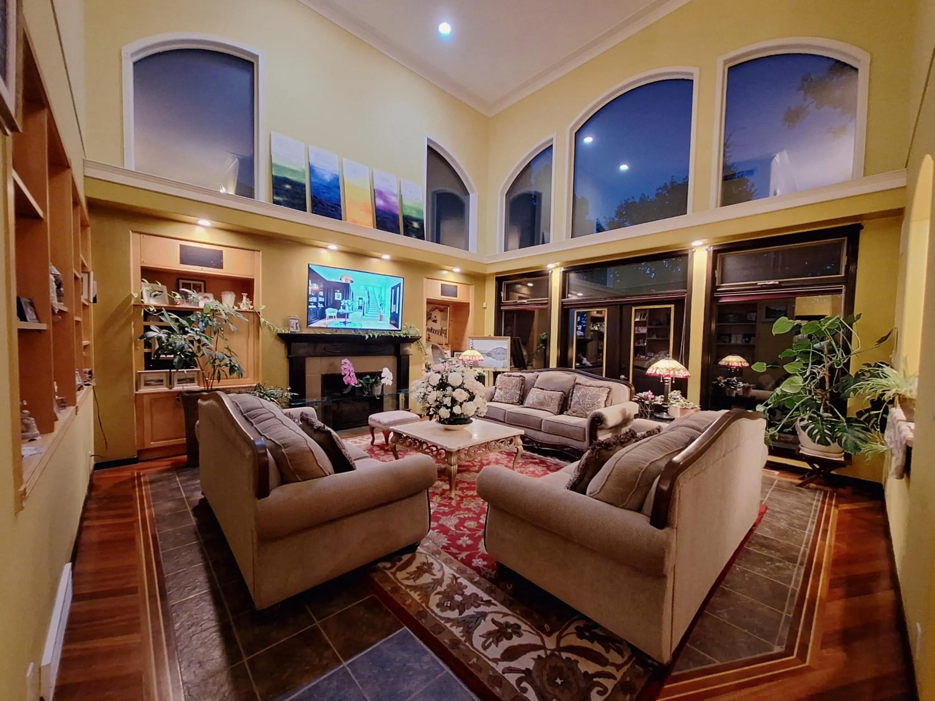 Communal lounge/ TV room in Villa Bellissimo FranTalia - Néo-Classical Résidence & Galleriséum
