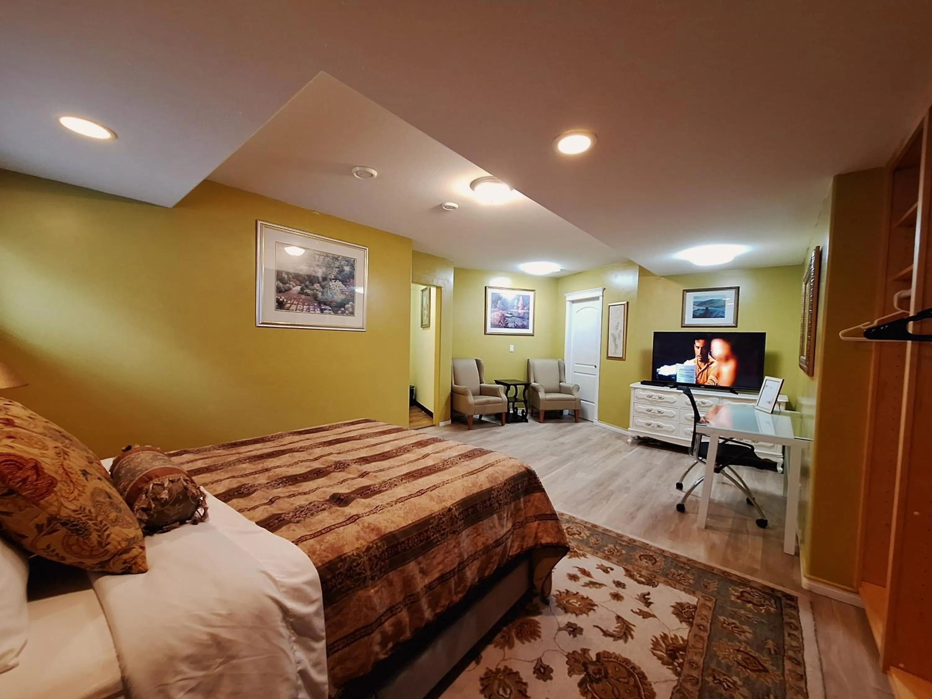 Bed in Villa Bellissimo FranTalia - Néo-Classical Résidence & Galleriséum