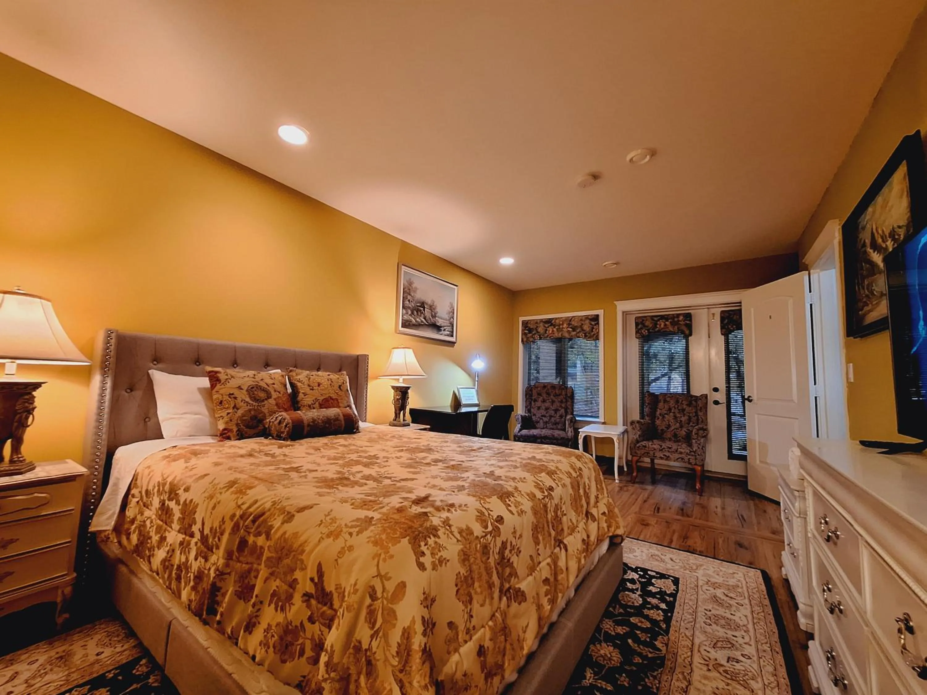 Bed in Villa Bellissimo FranTalia - Néo-Classical Résidence & Galleriséum