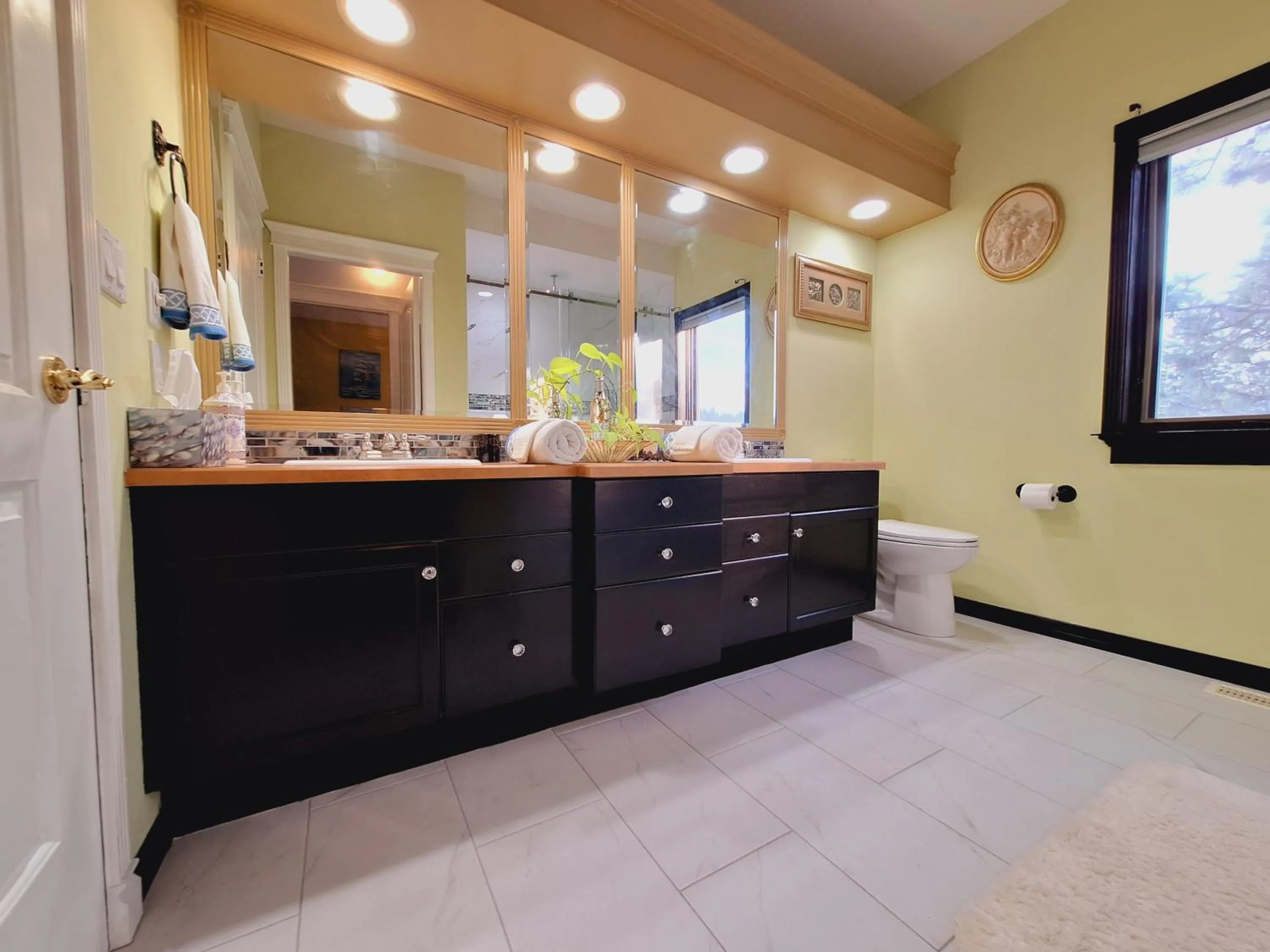 Bathroom in Villa Bellissimo FranTalia - Néo-Classical Résidence & Galleriséum