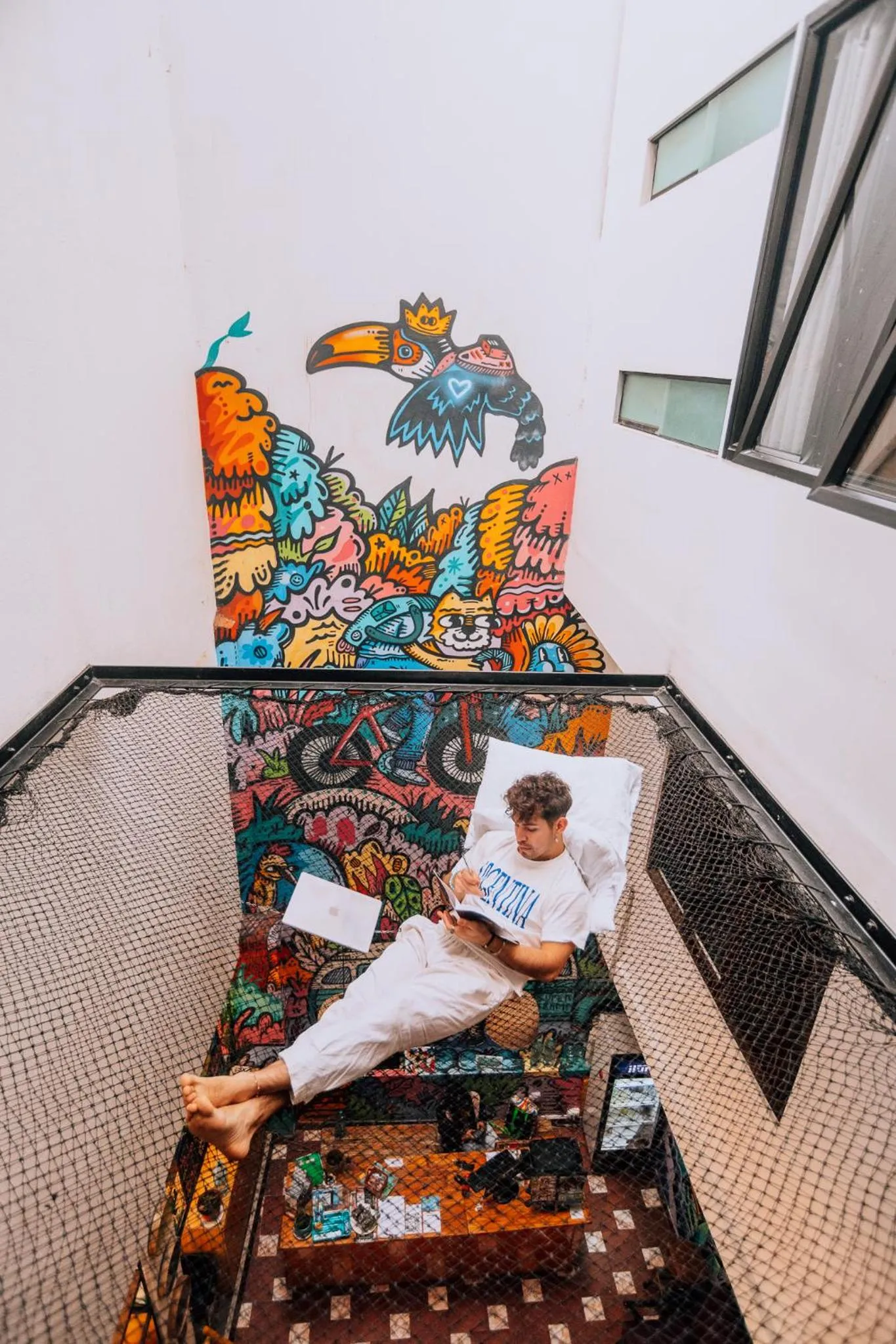 Living room in Supertramp Hostel Machupicchu