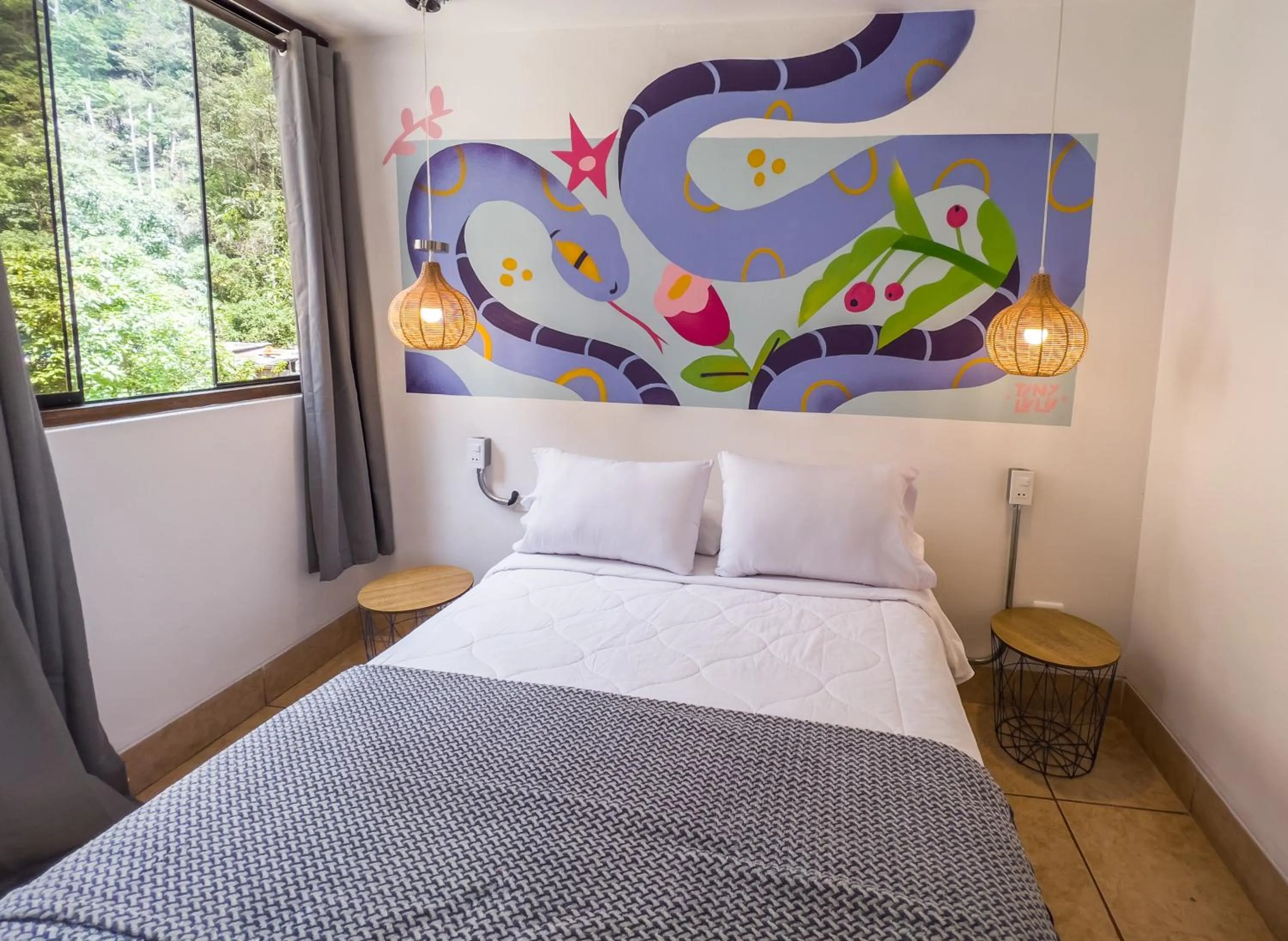 Decorative detail, Bed in Supertramp Hostel Machupicchu