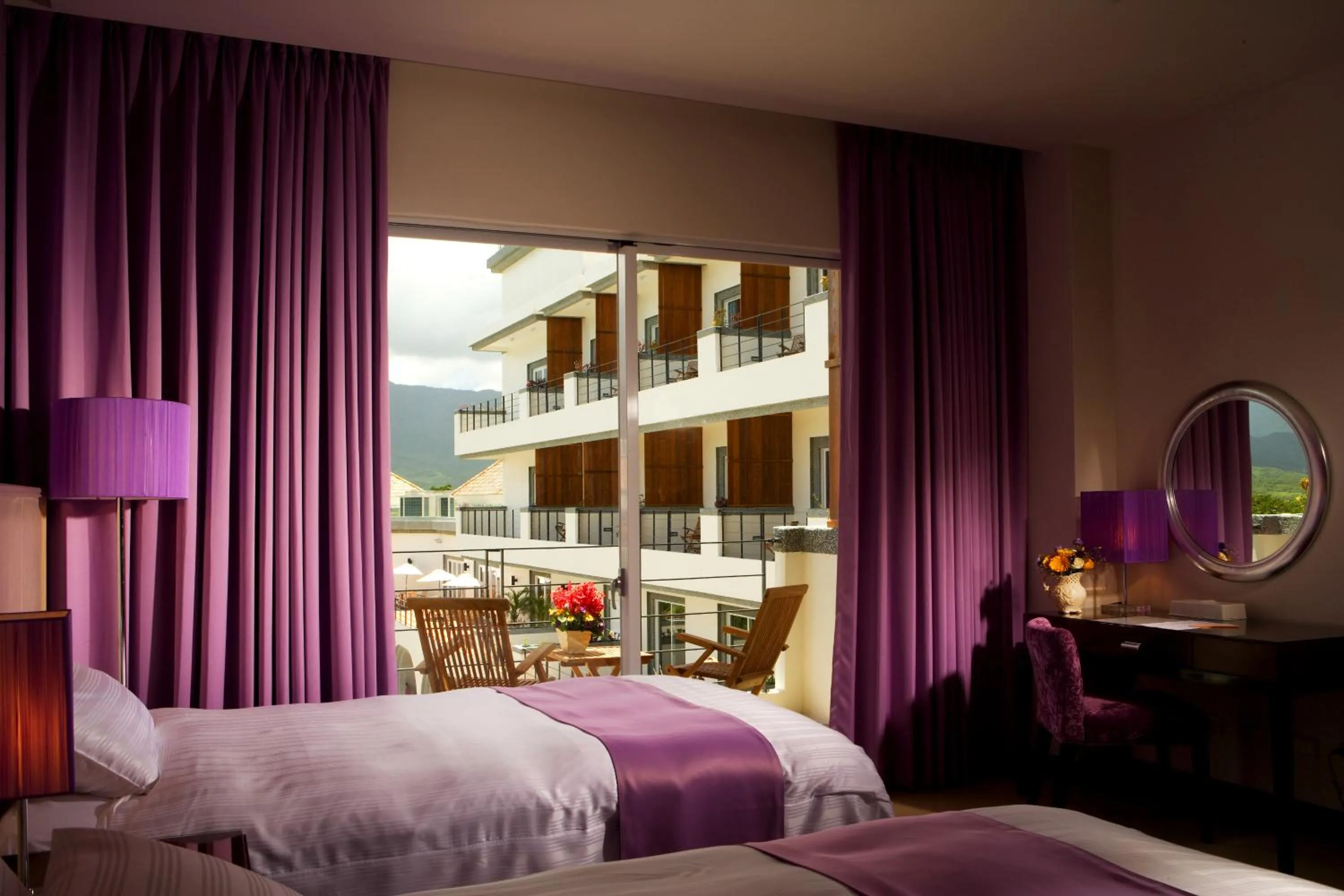 Photo of the whole room, Bed in Papago International Resort