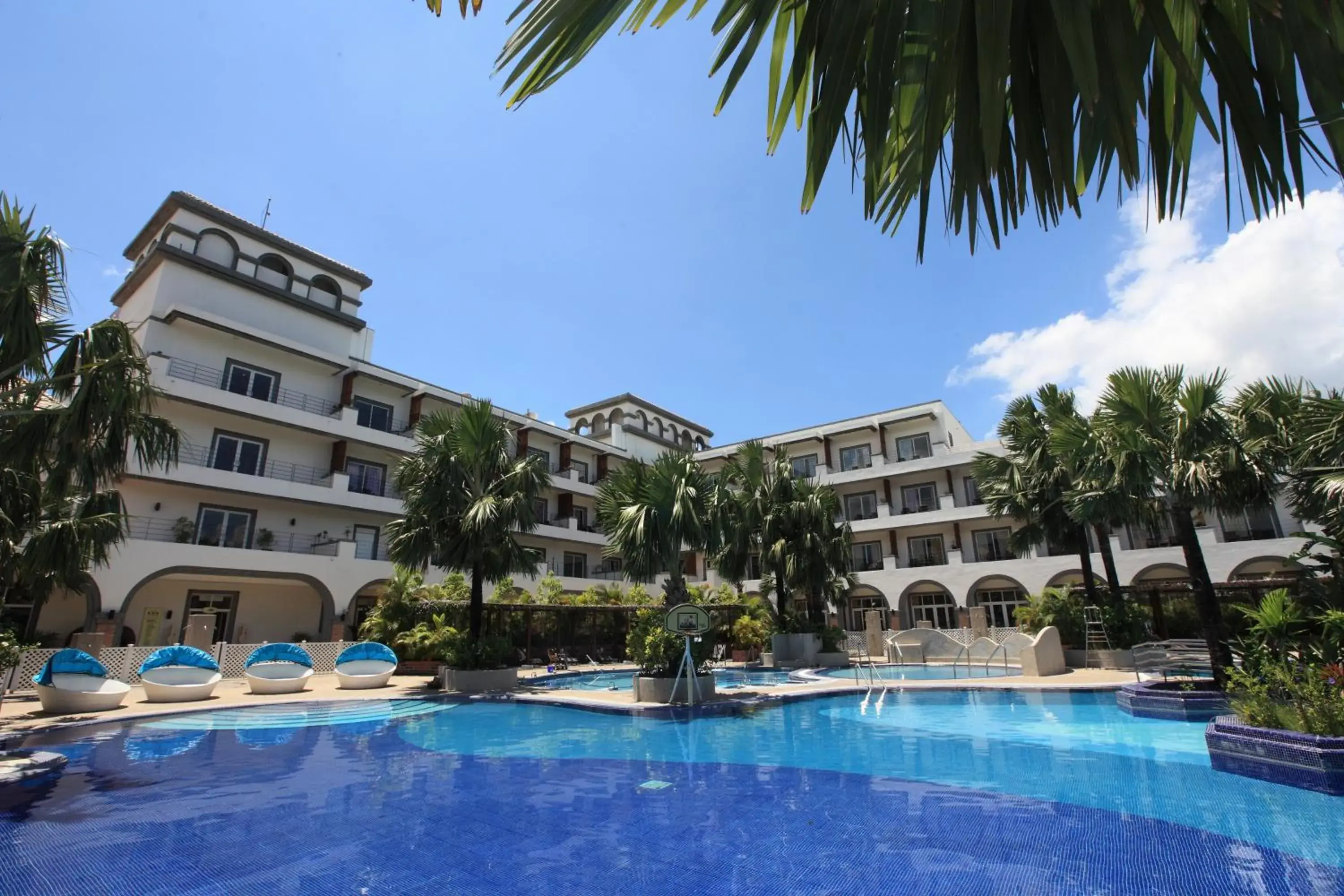 Photo of the whole room in Papago International Resort Photo of the whole room in Papago International Resort