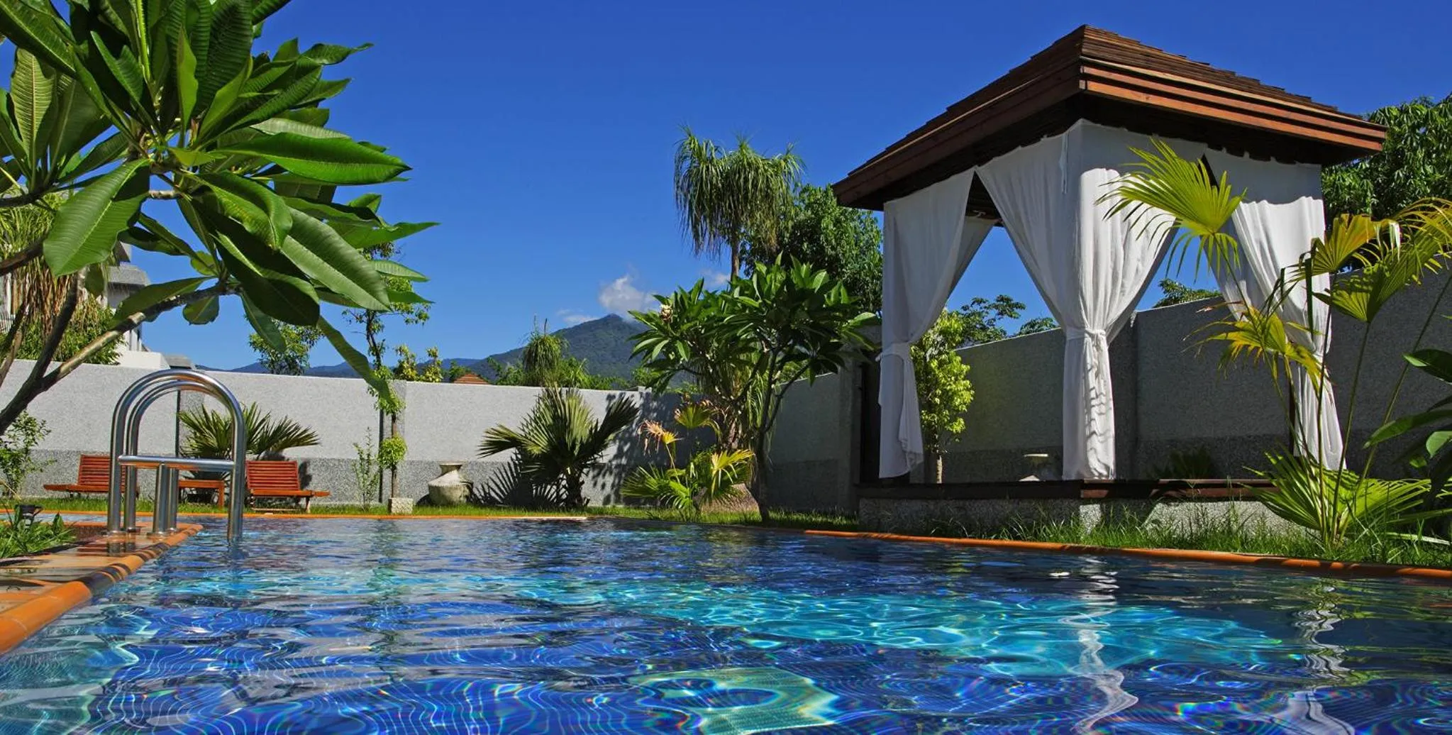 Swimming pool in Papago International Resort