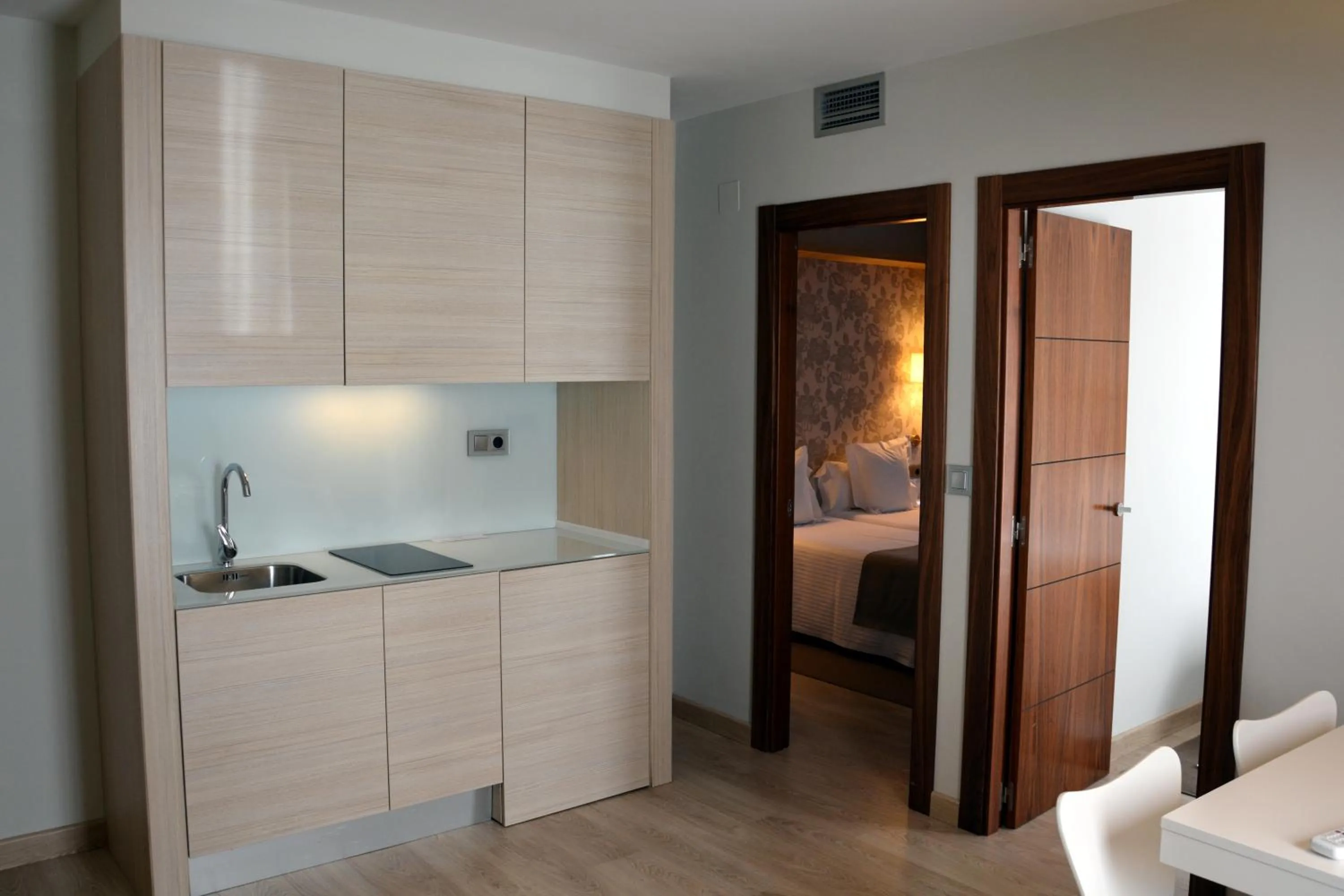 Photo of the whole room in Tinas de Pechon