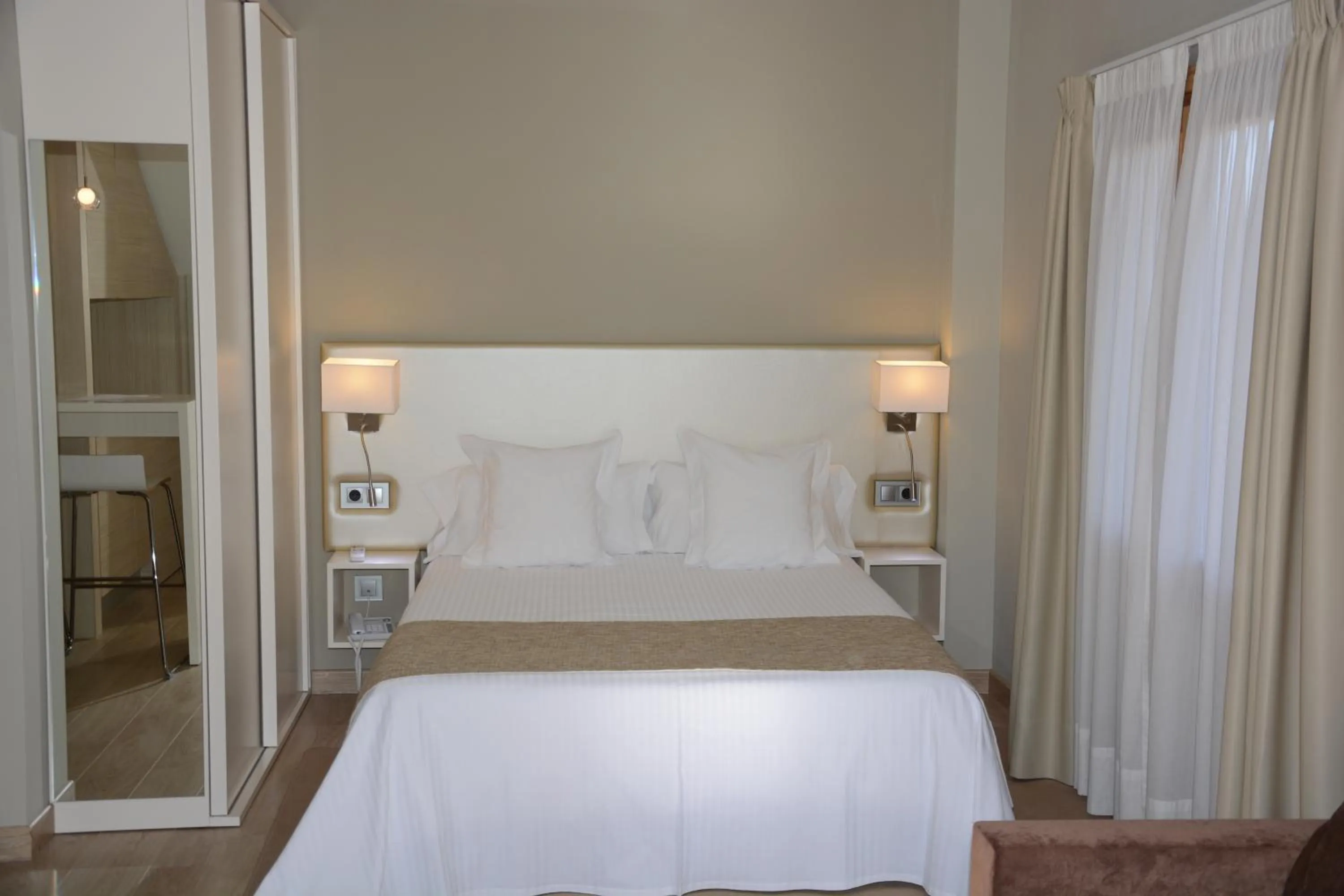 Photo of the whole room, Bed in Tinas de Pechon