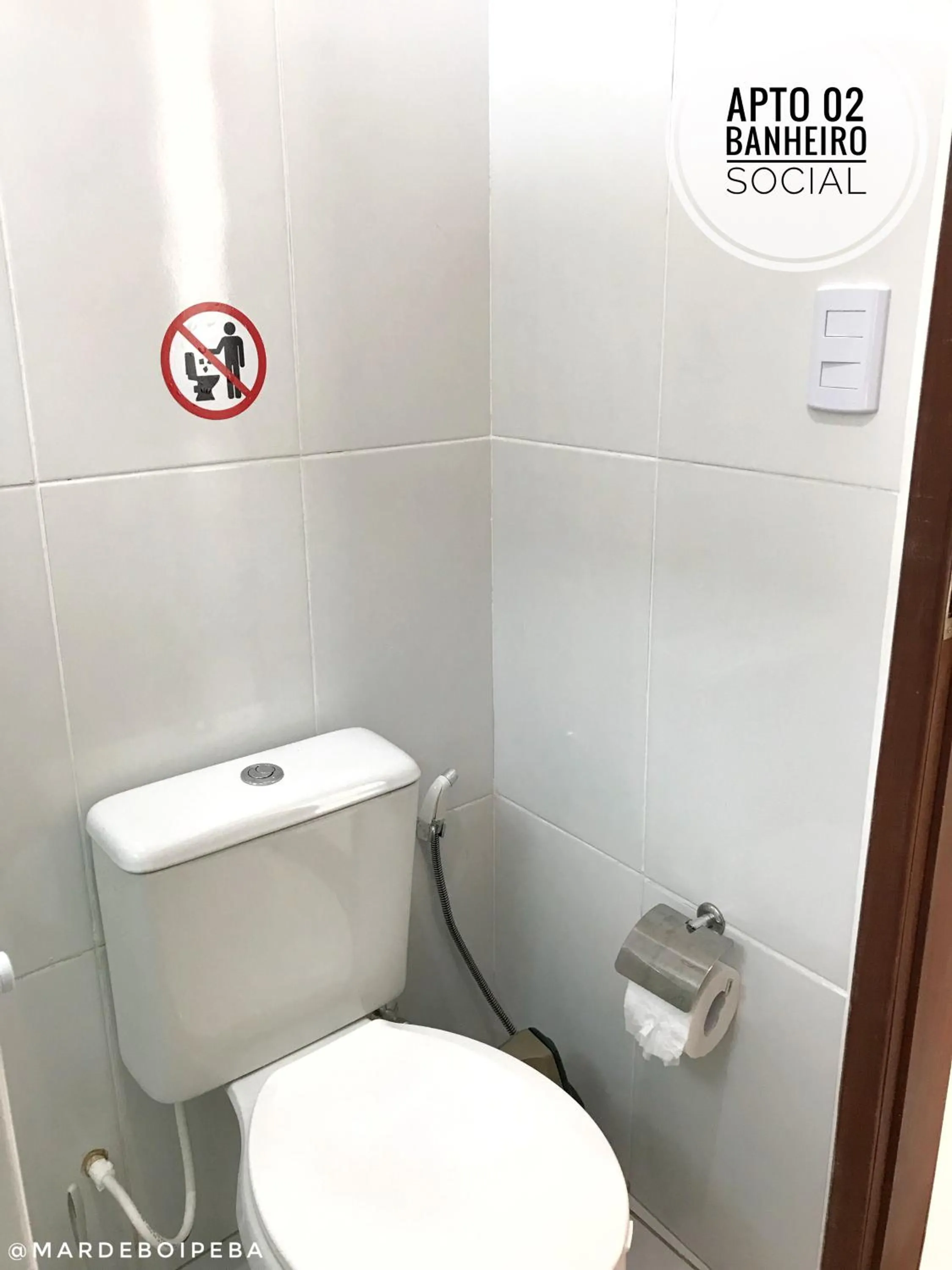 Toilet in Mar de Boipeba