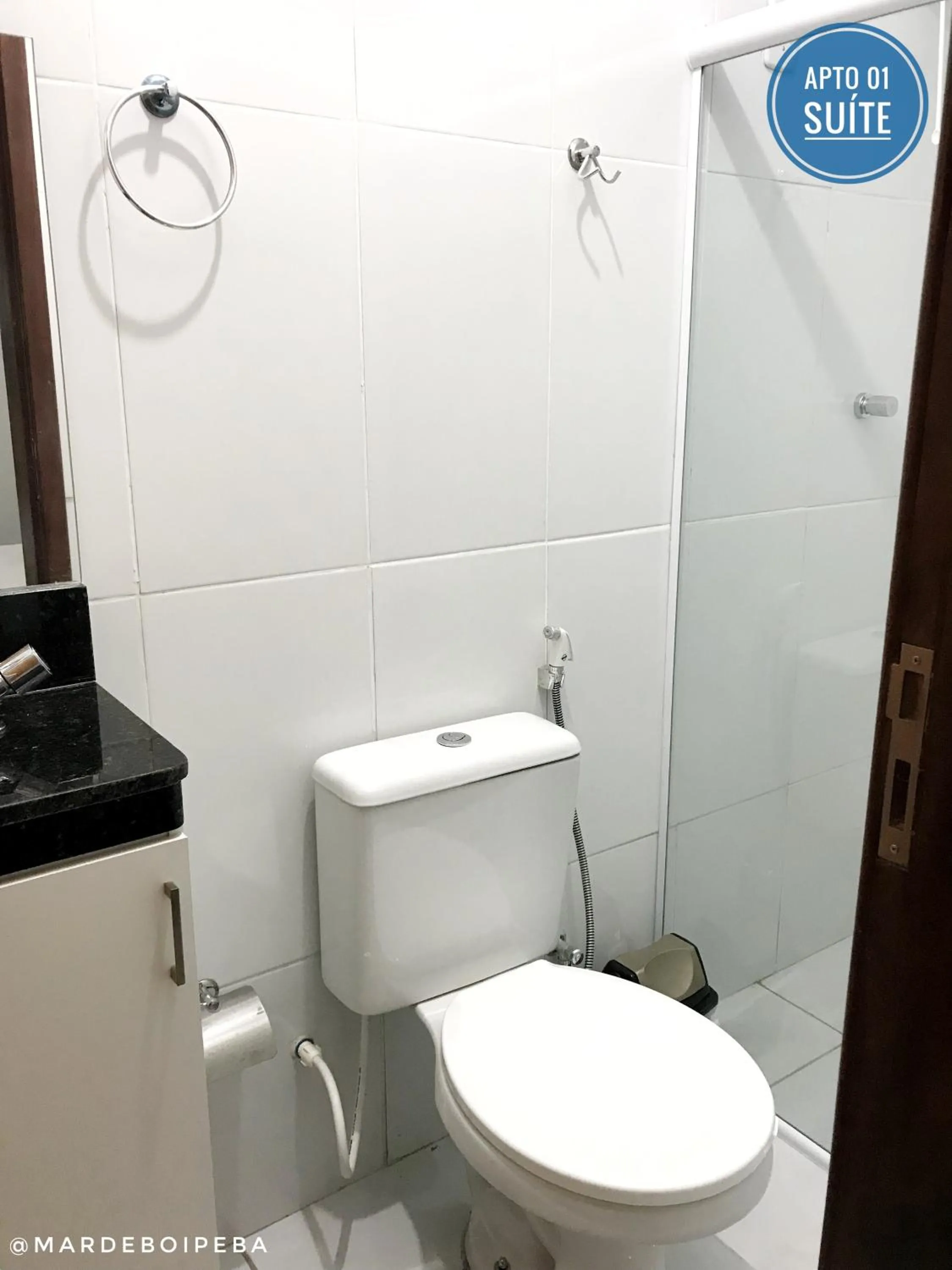 Toilet in Mar de Boipeba