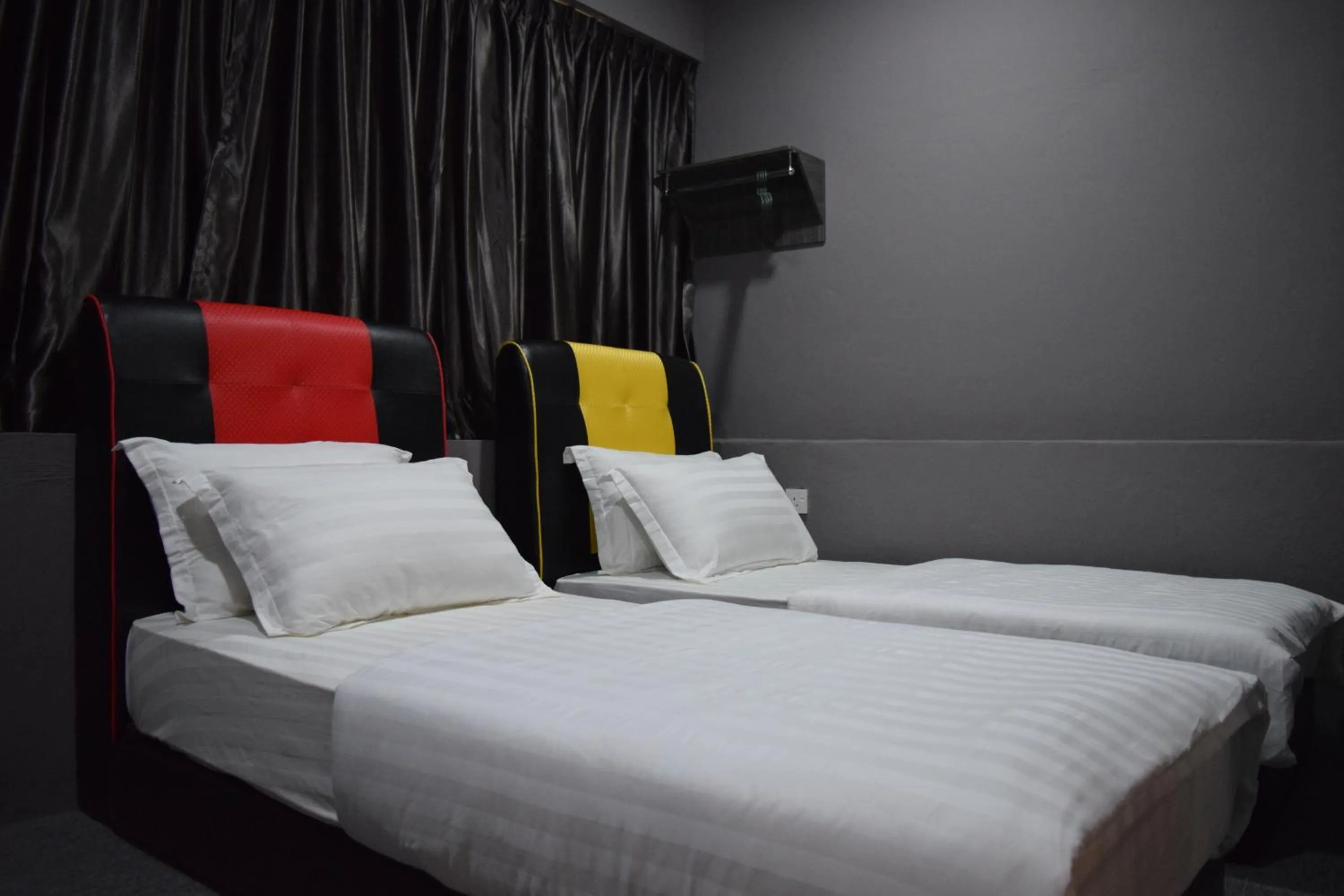 Times Traveller Lodge 2