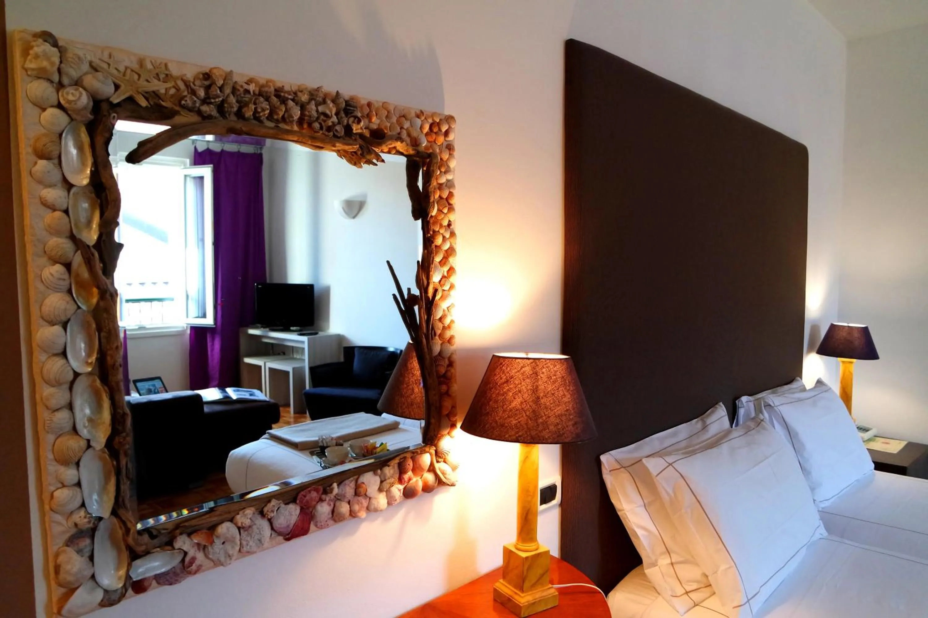 Decorative detail, Bed in Albergo Del Sole