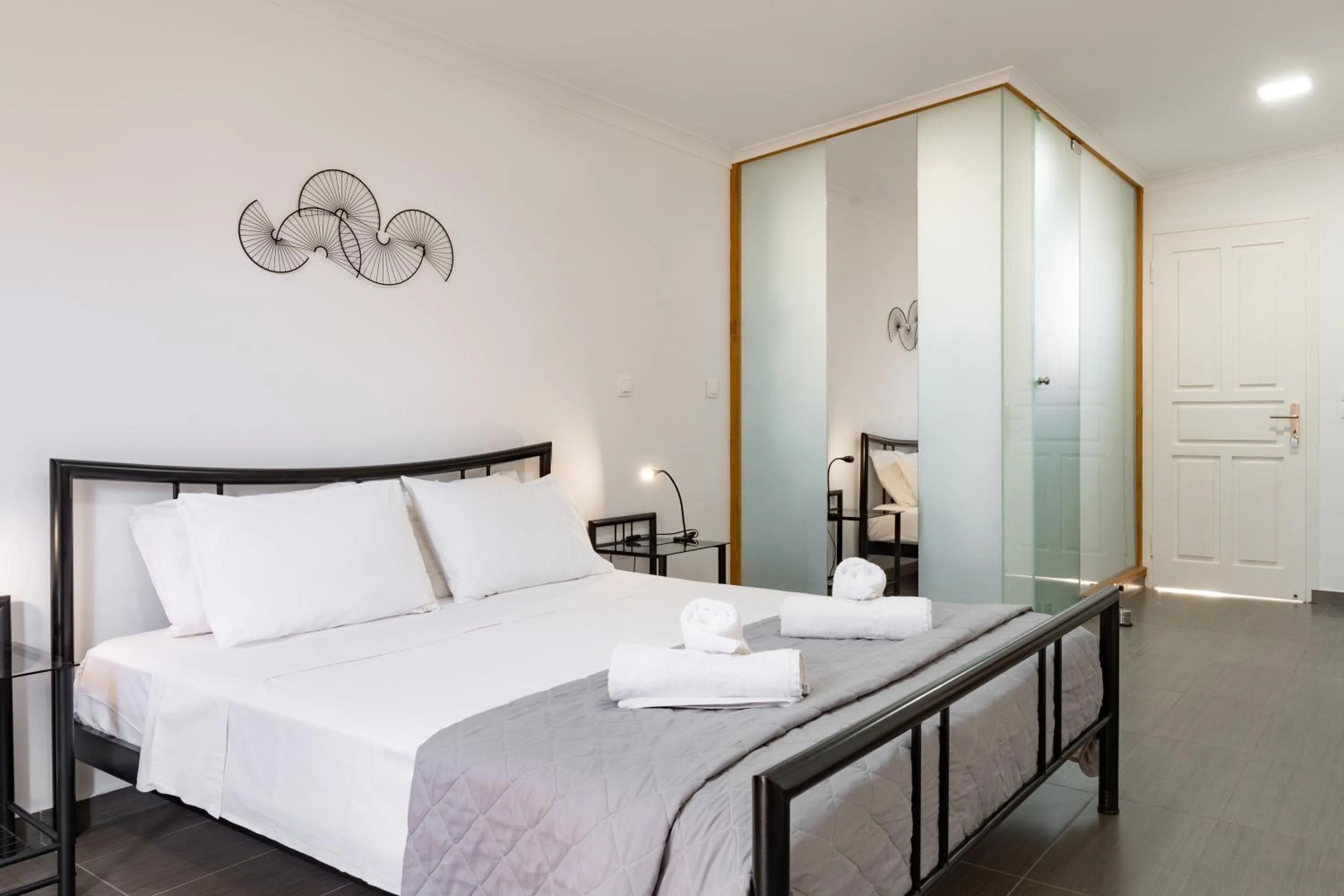 Fexulis Studios & Suites