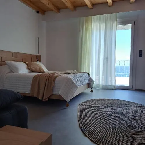 Nisaki Hotel & Elite Suites
