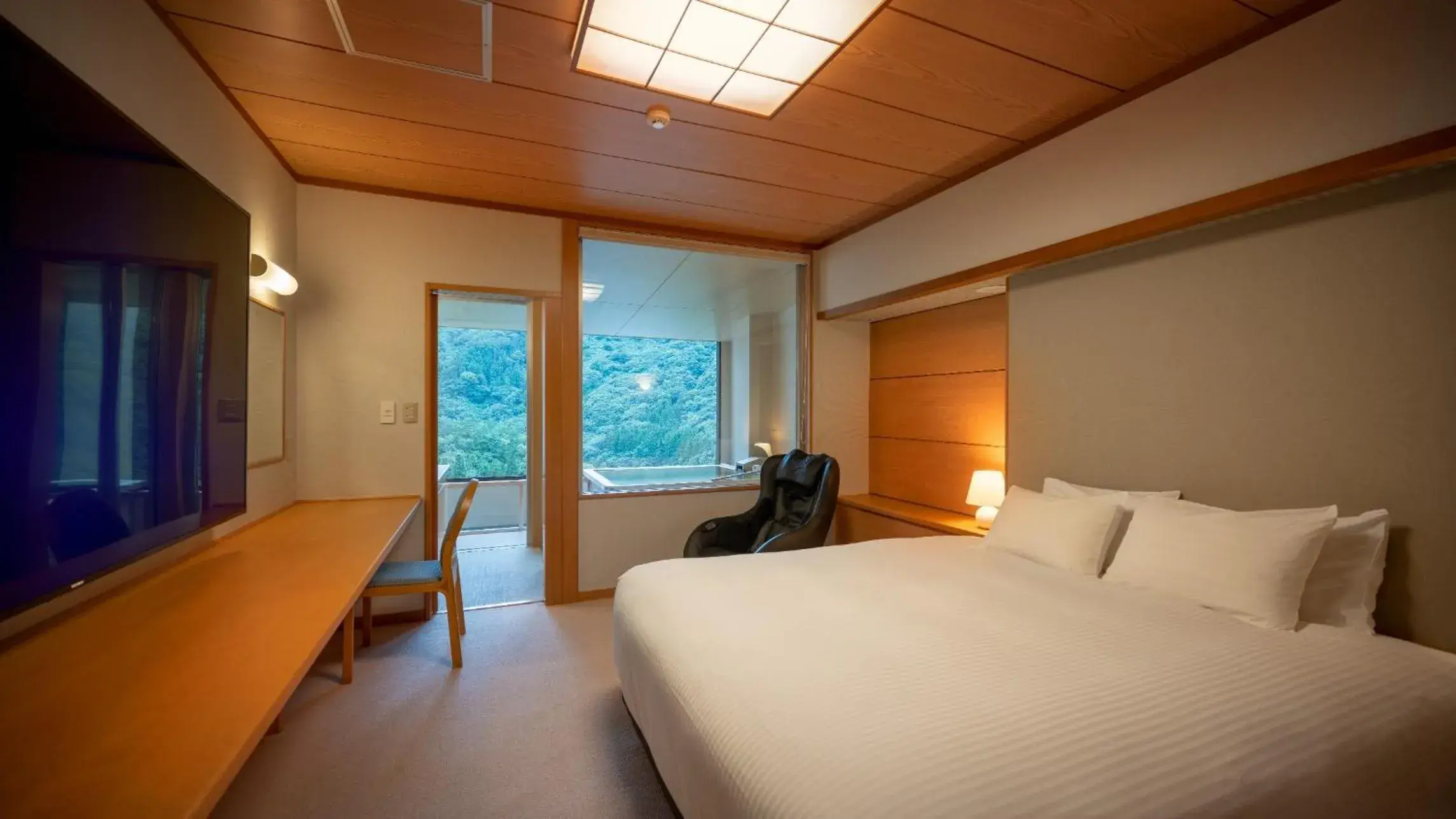 Bed in Marumine Kanko Hotel Bed in Marumine Kanko Hotel