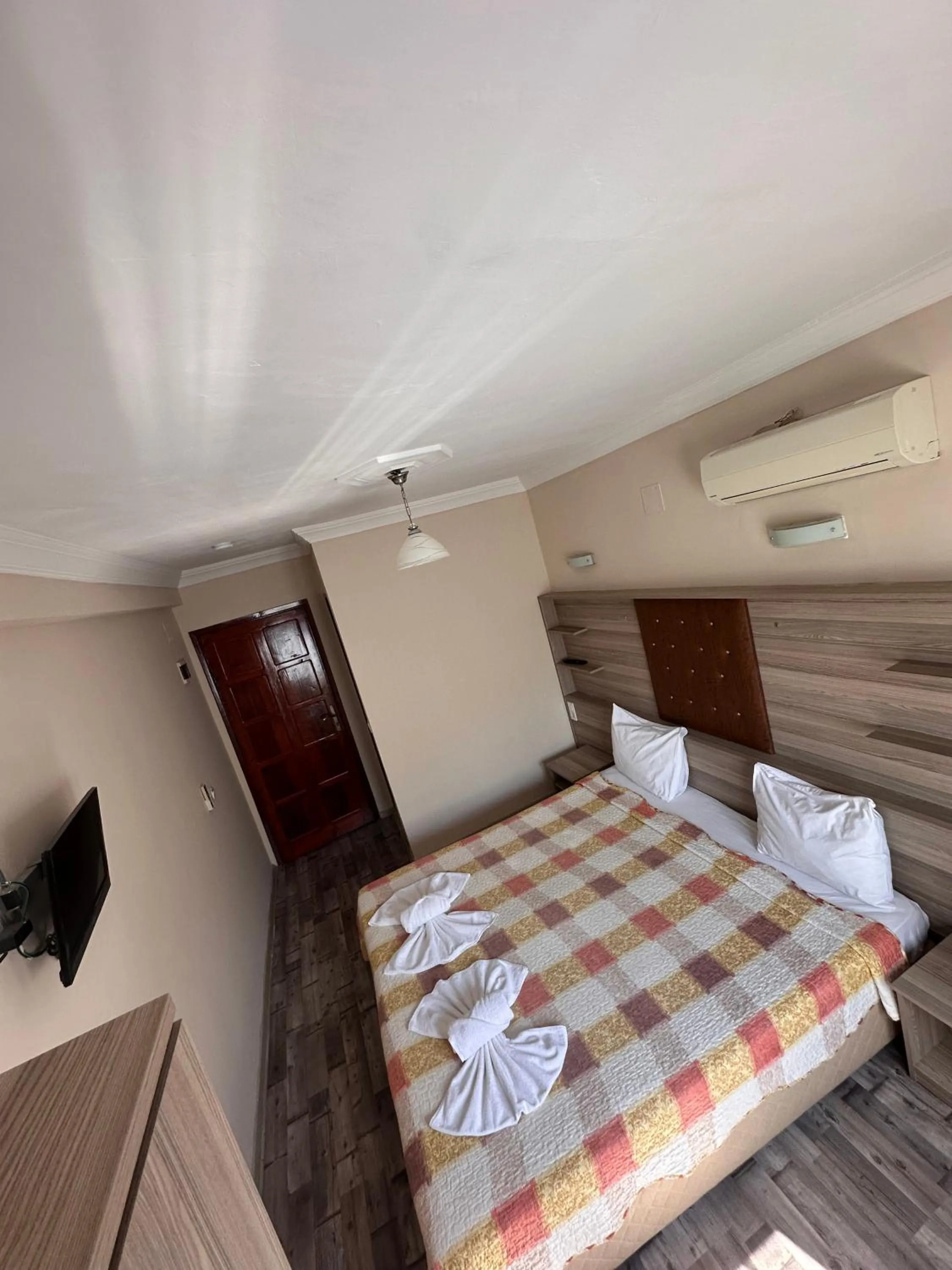 Photo of the whole room in Akay Hotel